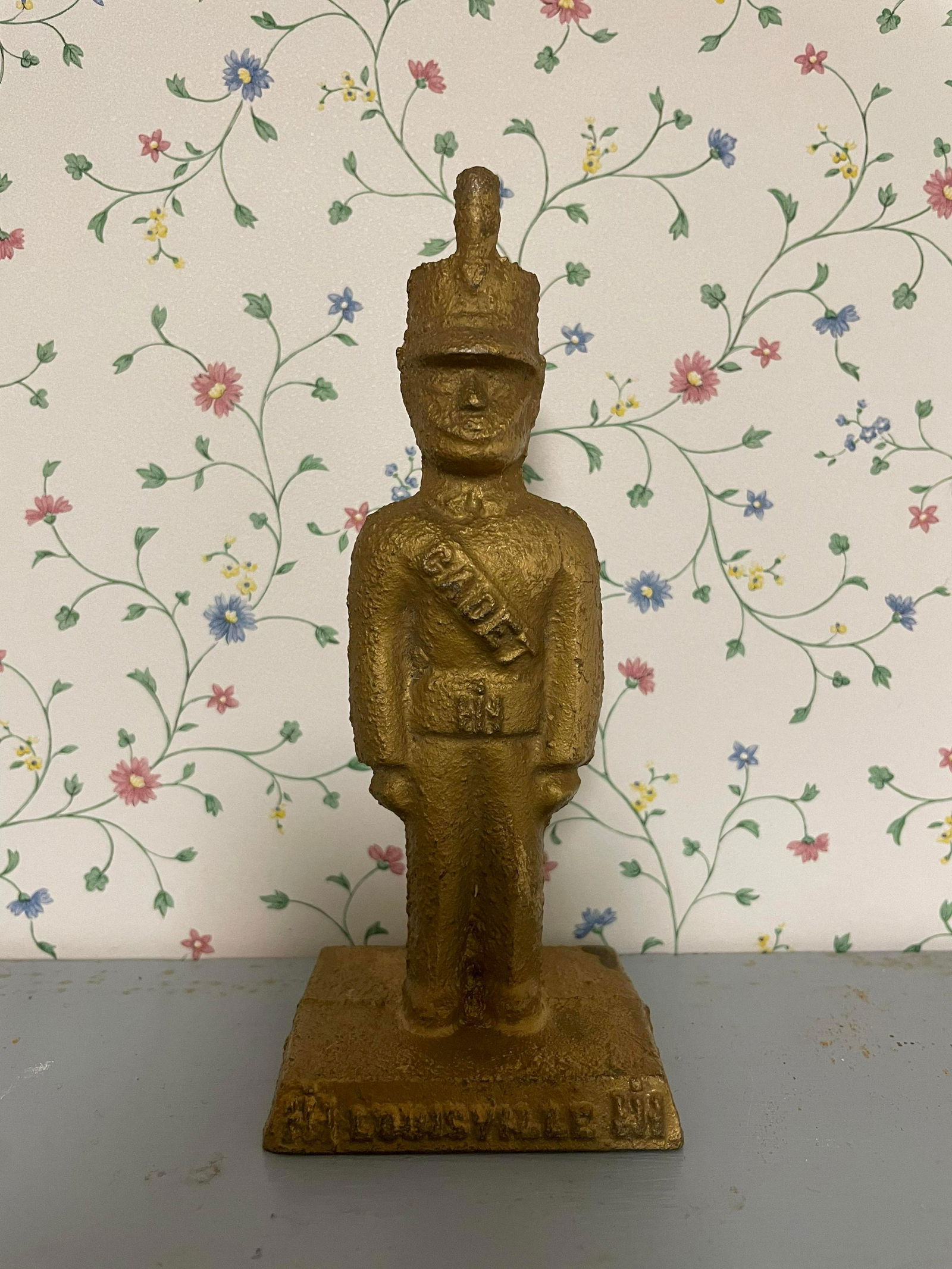 International Louisville Cadet Cast Iron: International Louisville Cadet Cast Iron