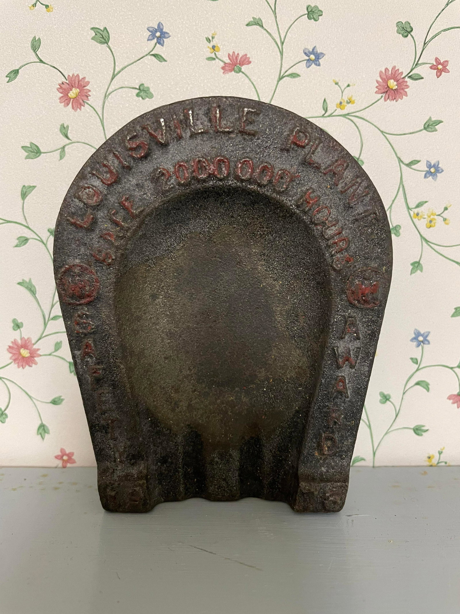 IH Louisville Plant Safe 2,000,000 Hours Horseshoe Ashtray: IH Louisville Plant Safe 2,000,000 Hours Horseshoe Ashtray
