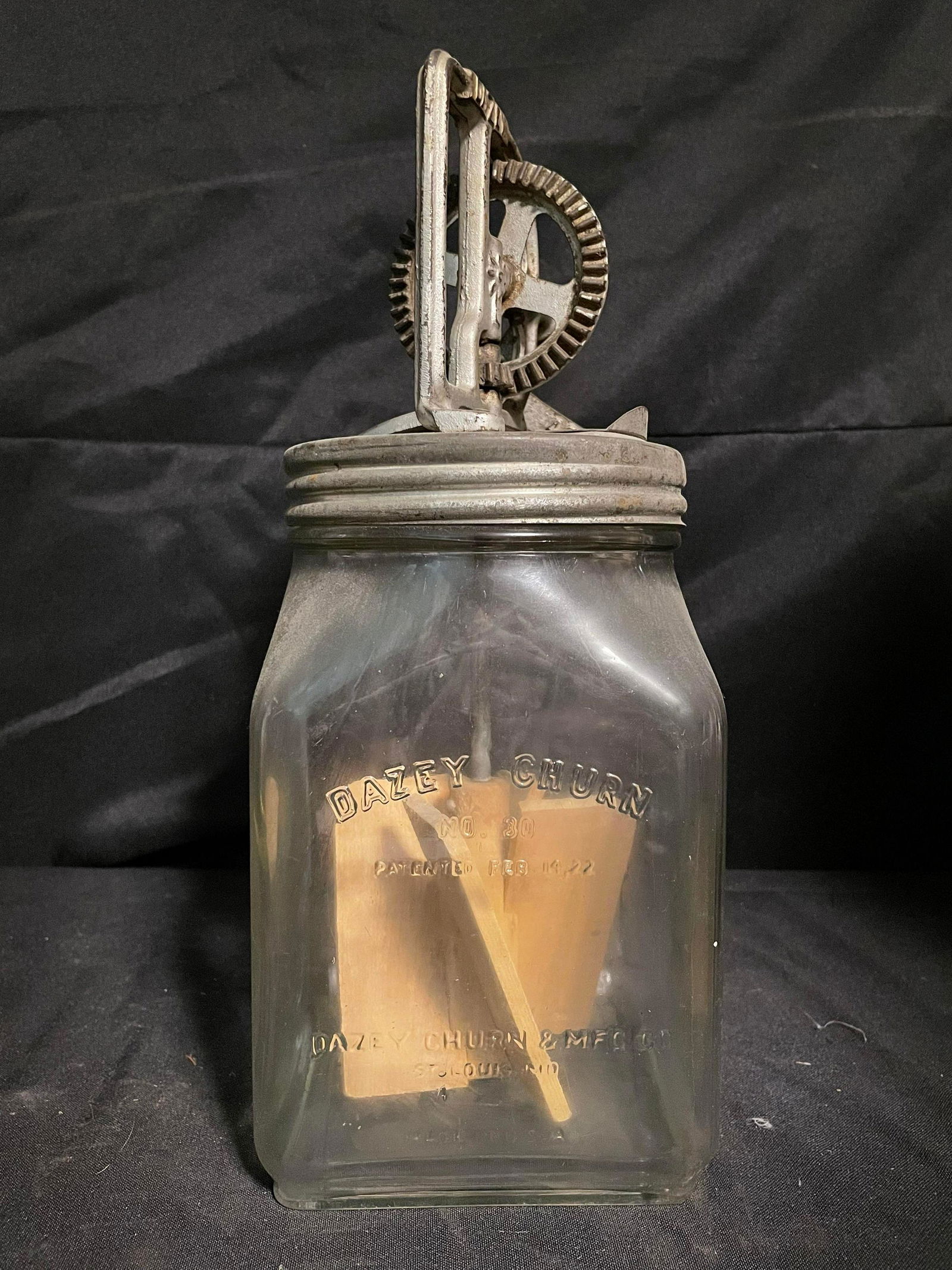 No. 30 Dazey Churn And Mfg. Co. Glass Mixing Churn With Marked Glass And Lid App. 13" (1 of 3)