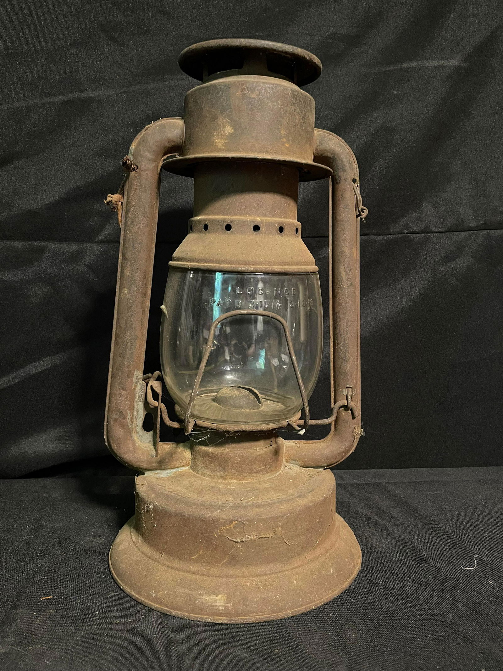 Antique Belknap Louisville, KY. Lantern With Dietz Loc-Nob Globe 15" (1 of 2)