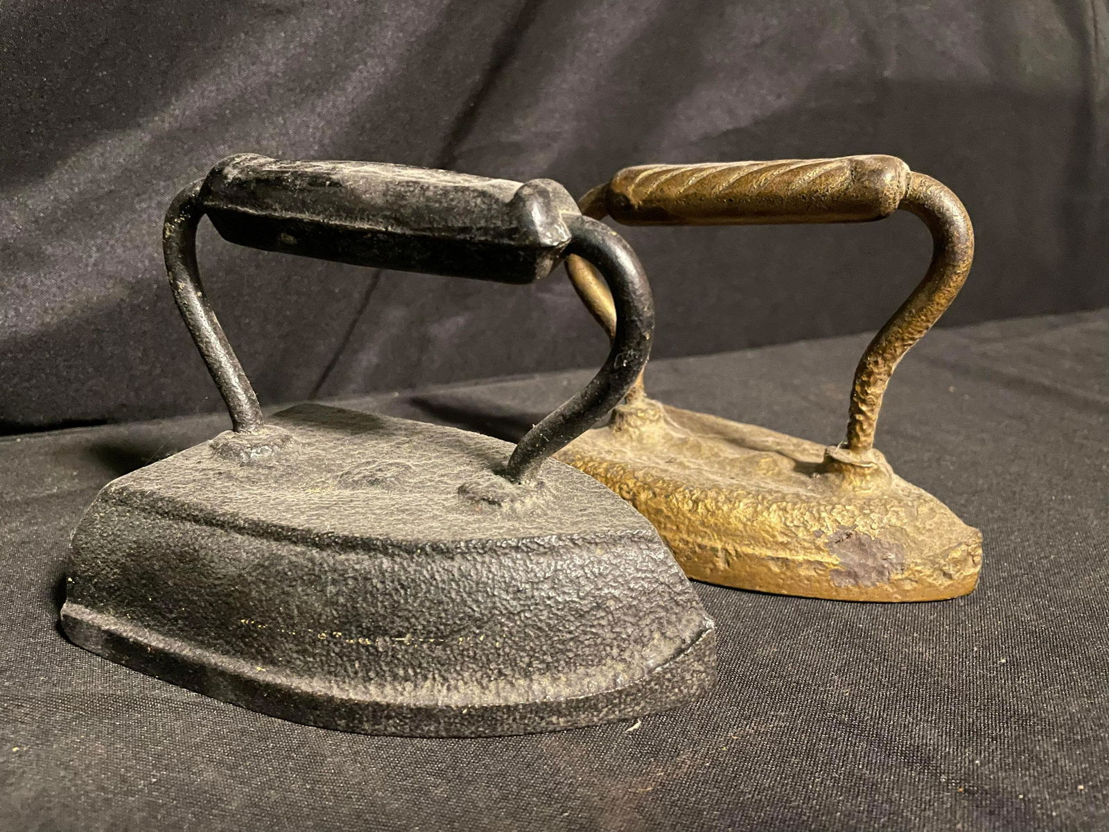 Pair Of Cast Iron Antique Clothes Irons 6" (1 of 1)