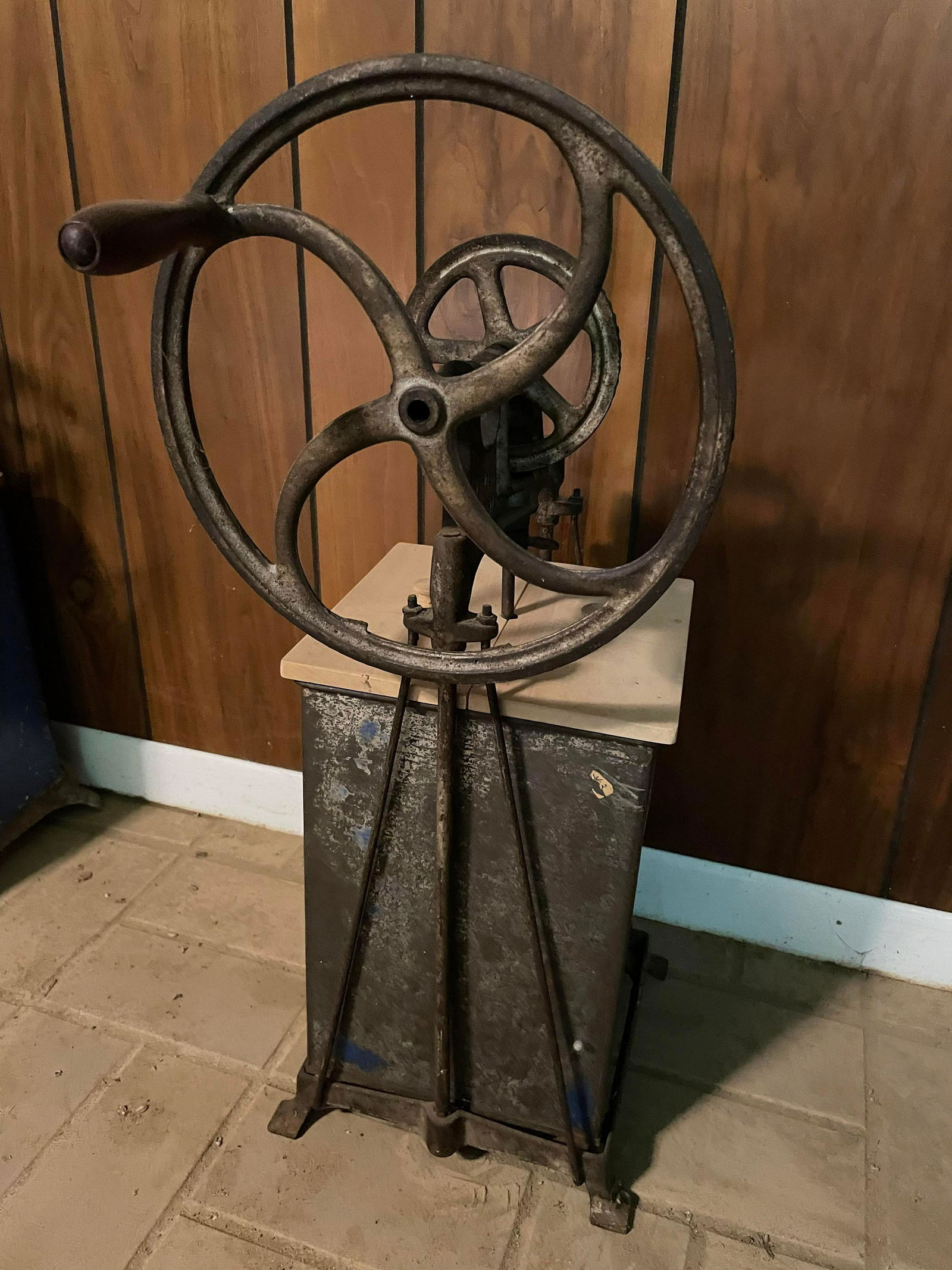 Large Dazey Churn Mfg. Co. Floor Model Style Churn Mixer With Large Mixer Wheel 30" (1 of 2)