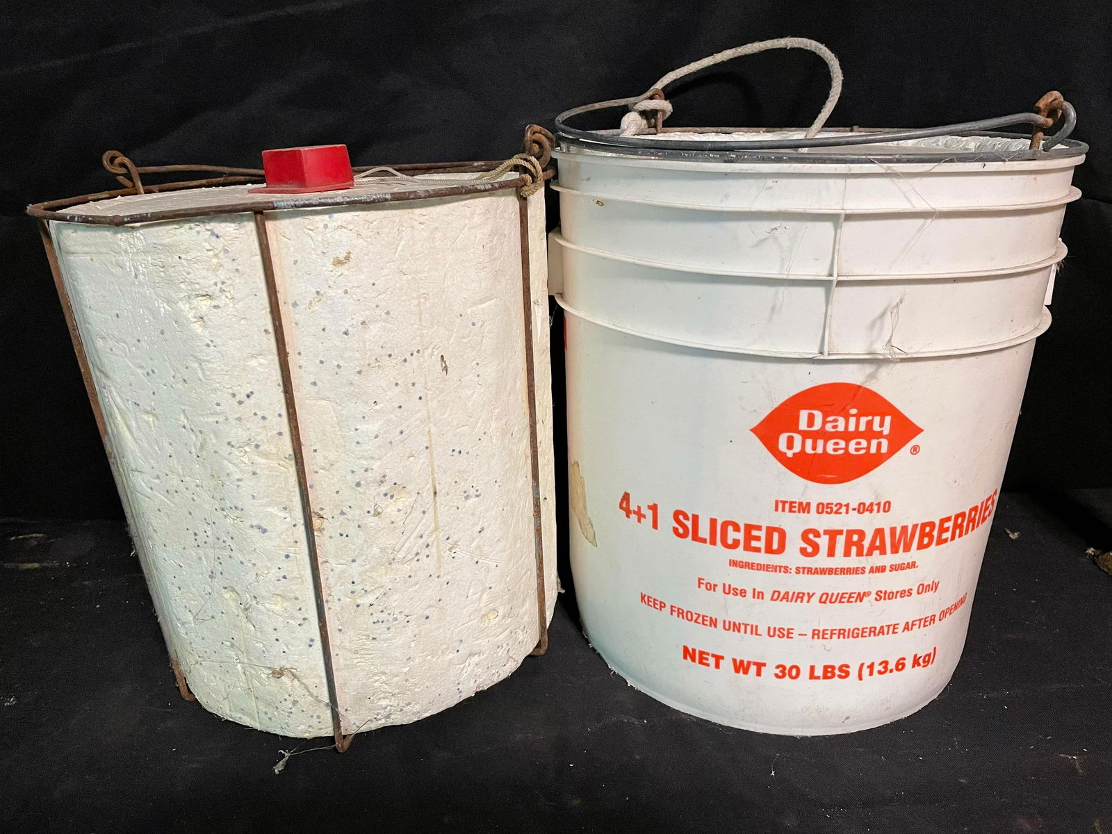 Pair Of Minnow Bucket - Bait Buckets Including Dairy Queen Strawberry Bucket 15" (1 of 2)