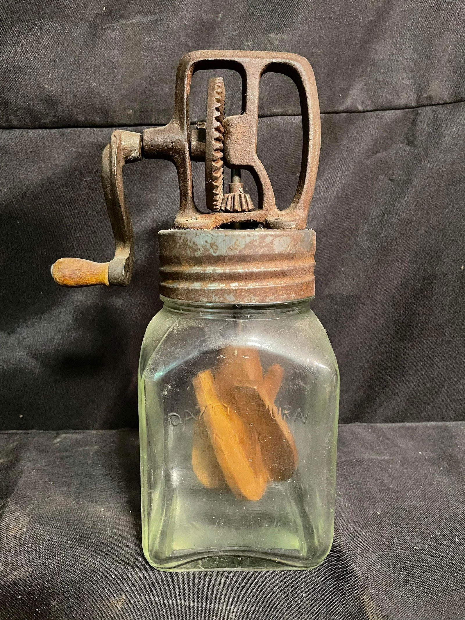 Petite Marked Dazey Churn Glass Kitchen-Mixer Style Hand Mixer 10" (1 of 2)