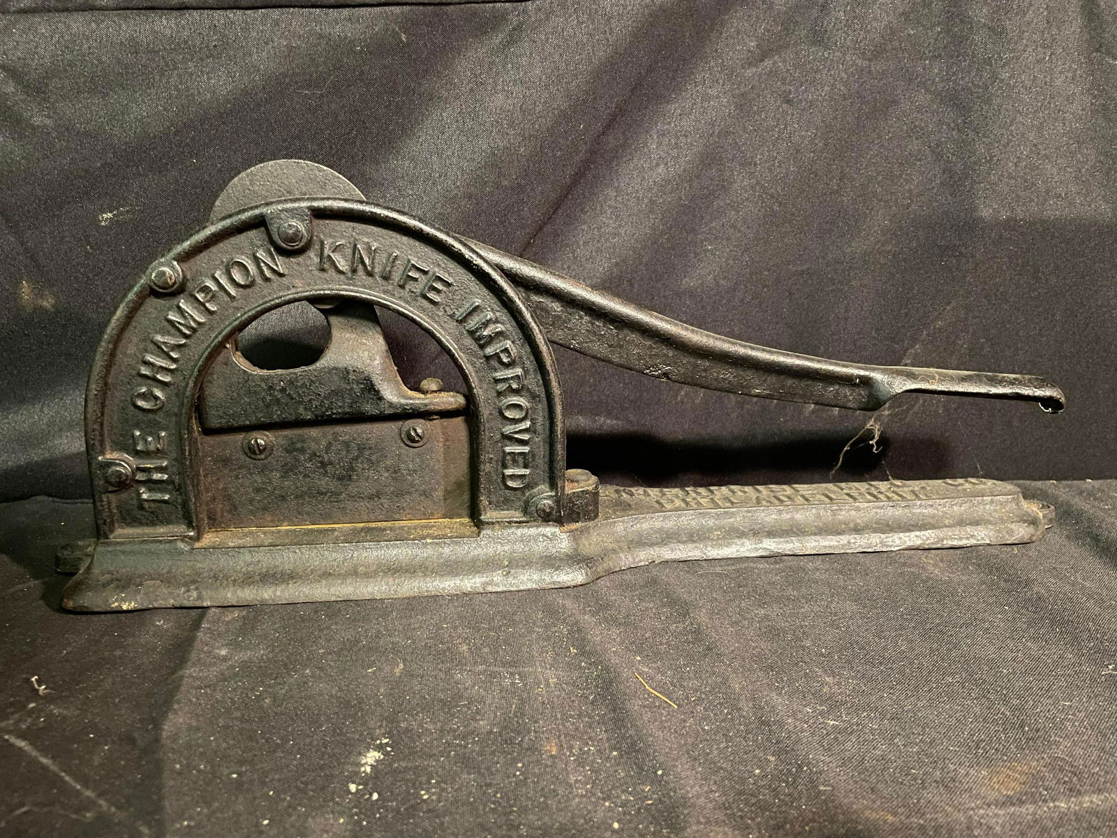 The Champion Knife Improved By Enterprise Mfg. Co. Philadelphia, U.S.A. Cast Iron Tobacco Plug (1 of 4)