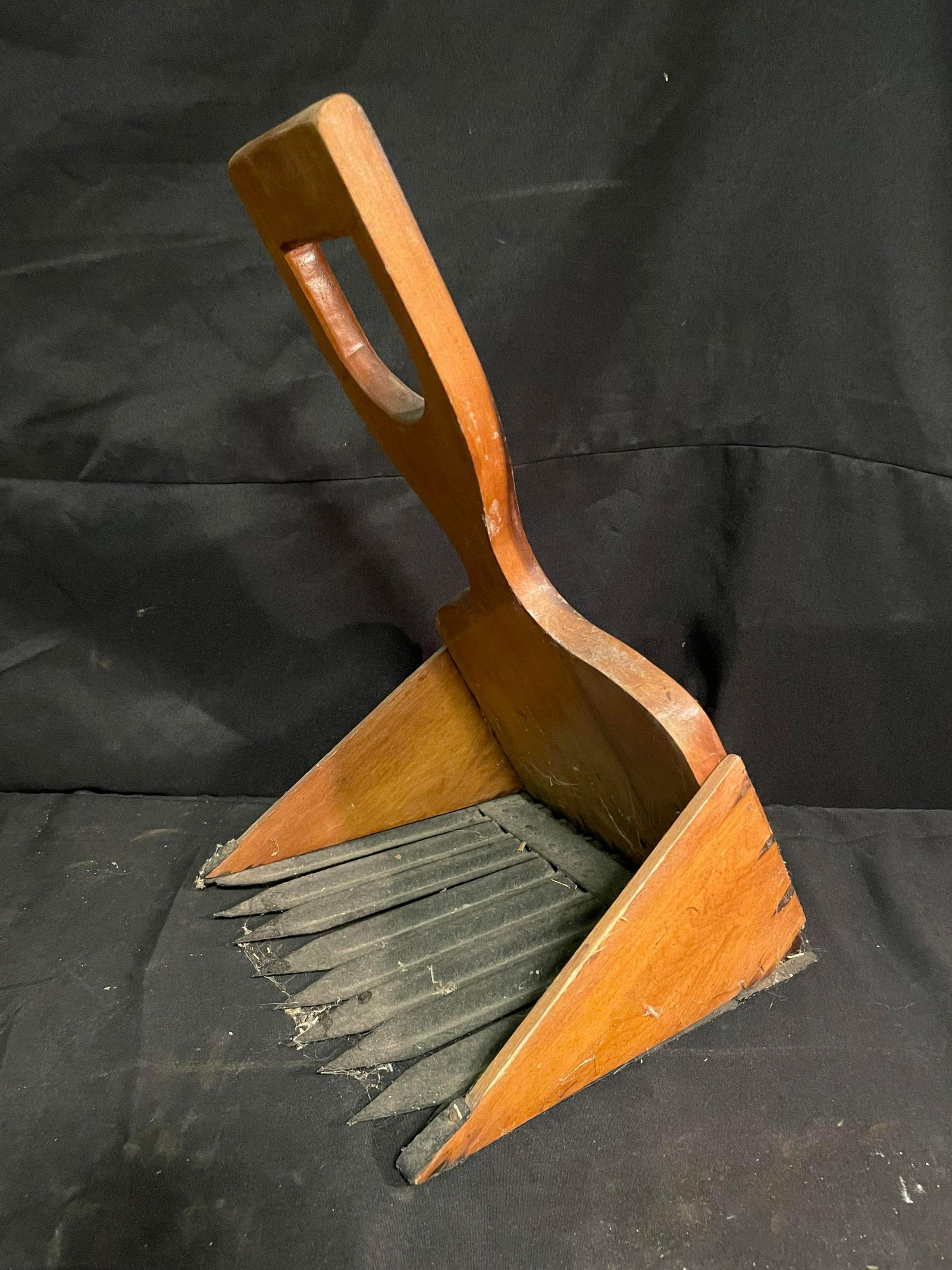 Primitive Style Wooden Seed Harvester Cranberry Scoop App. 20" (1 of 2)