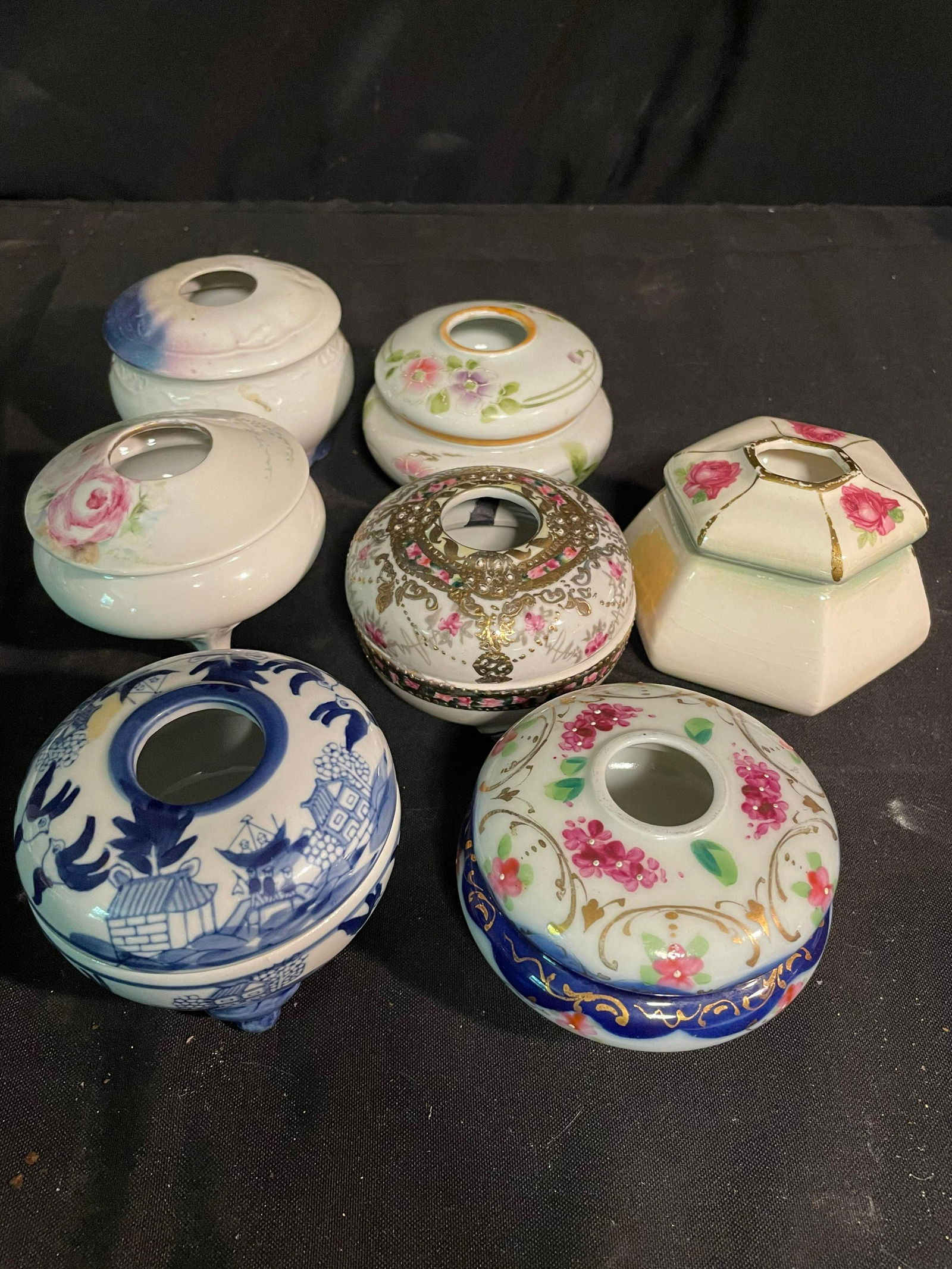 Collection Of Antique Hand Painted Victorian Style Porcelain Hair Receivers Including Blue Willow (1 of 4)