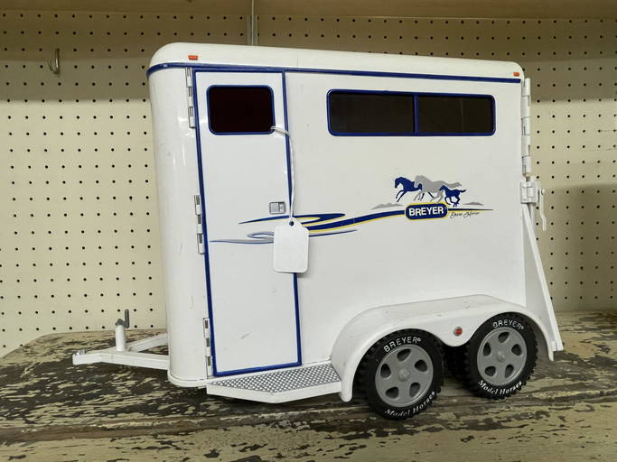 Breyer Horse Trailer Toy Double AxelBumper Pull 2 Horse Breyer