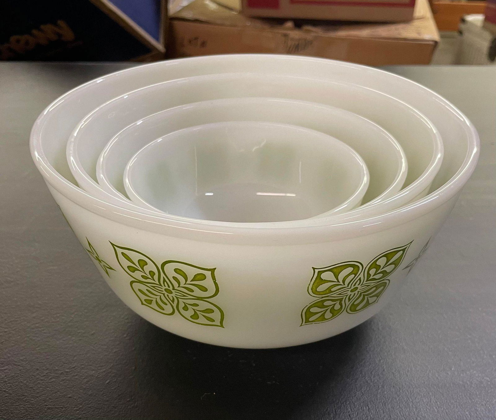 Set of Anchor Hockey FireKing Pyrex Bowls (1 of 5)