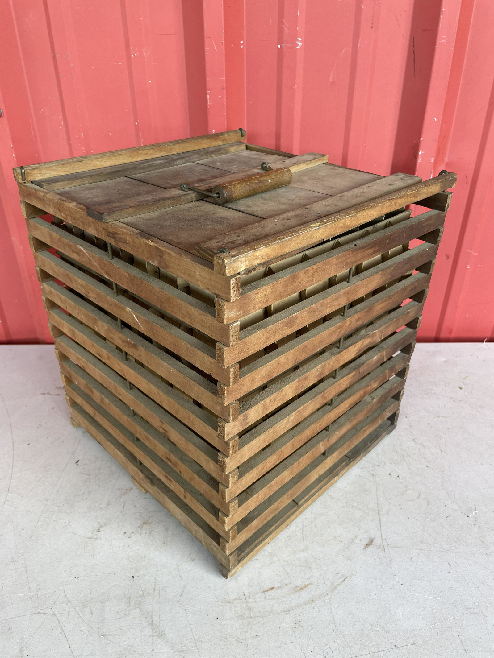 Antique Primitive Wooden Egg Crate With Wooden Handle 14": Antique Primitive Wooden Egg Crate With Wooden Handle 14"