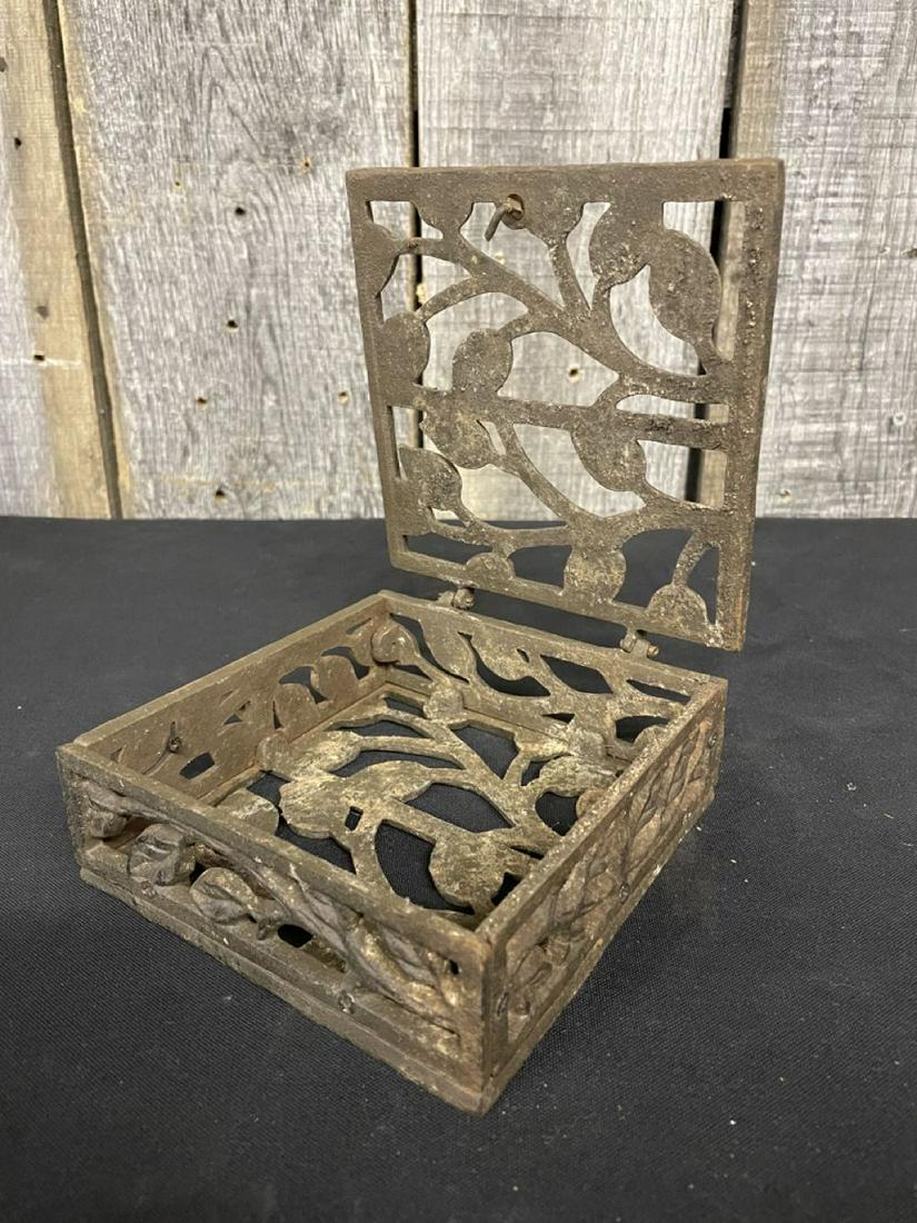 Cast Iron Plant Decorated Box: Cast Iron Plant Decorated Box