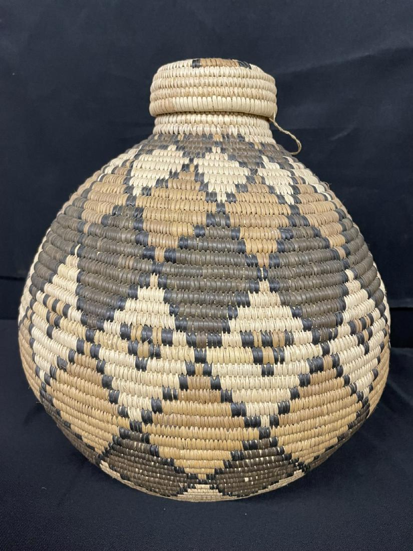 Vintage Snakeskin Style Wicker Decanter w. Lid: Vintage Snakeskin Style Wicker Decanter w. Lid
