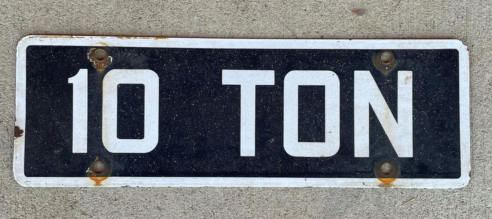 Original Porcelain 10 Ton Bridge Sign (1 of 2)