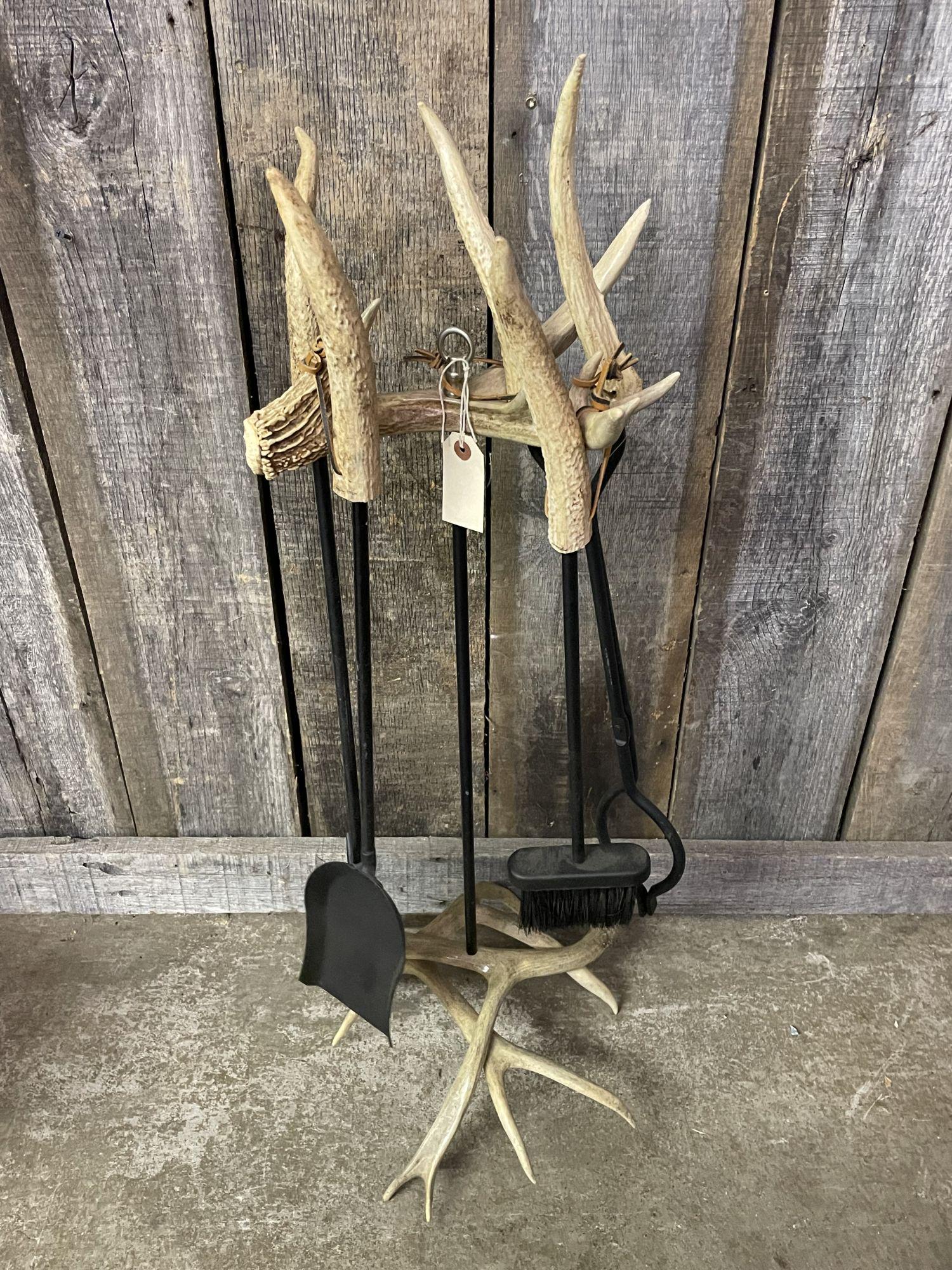 Antler Fireplace Tool Set: Antler Fireplace Tool Set