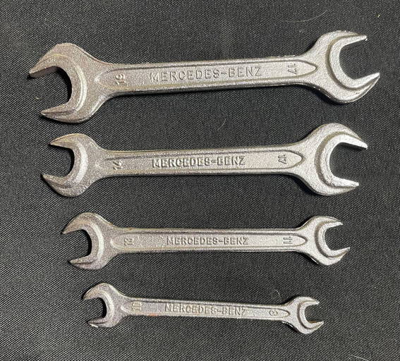 Socket wrenches labeled "MercedesBenz" (0376) on Jan 09, 2023
