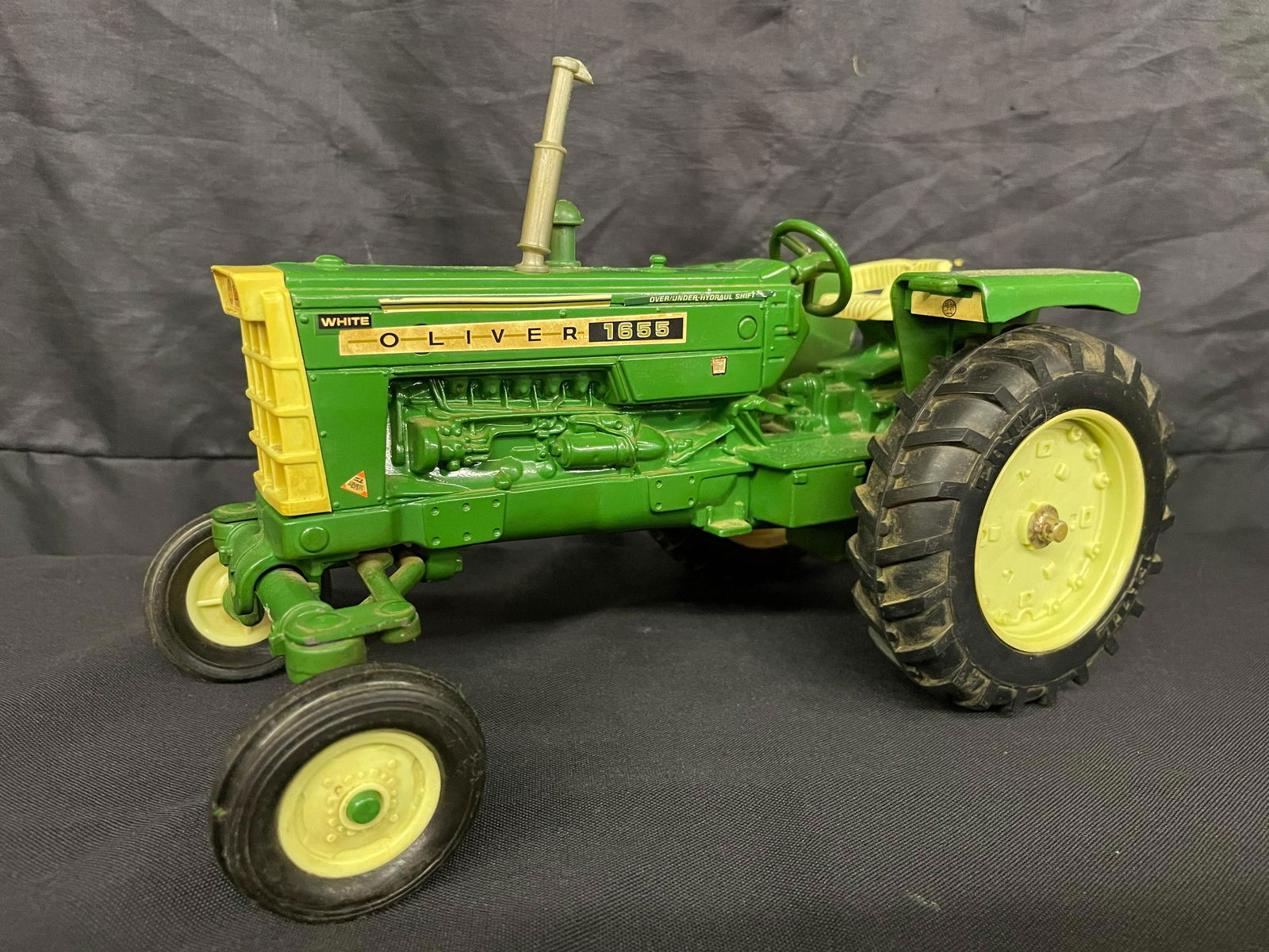 Oliver 1655 White Tractor (1 of 2)