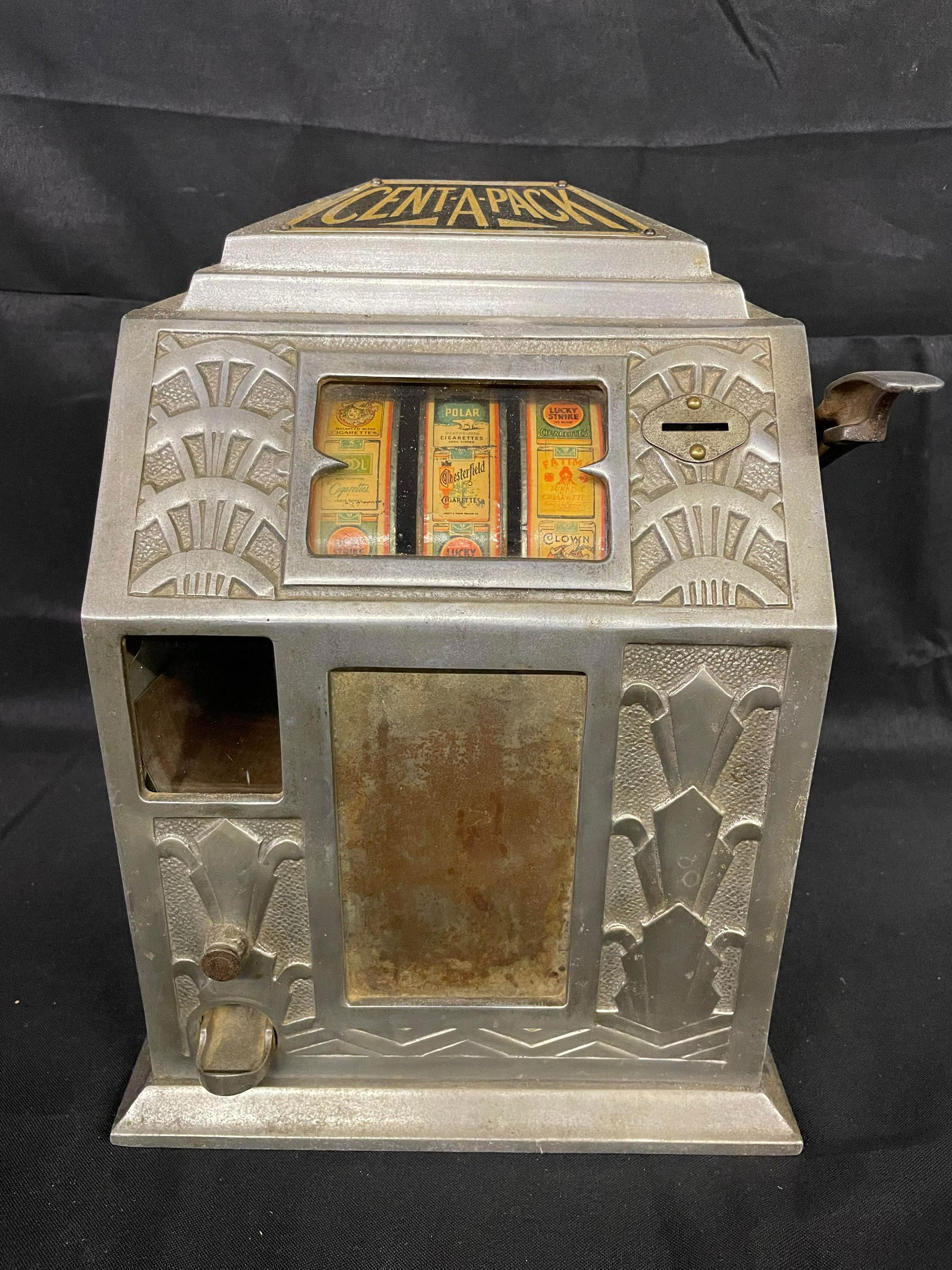 Antique Cent-A-Pack Cigarette Trade Simulator Slot Machine (1 of 6)