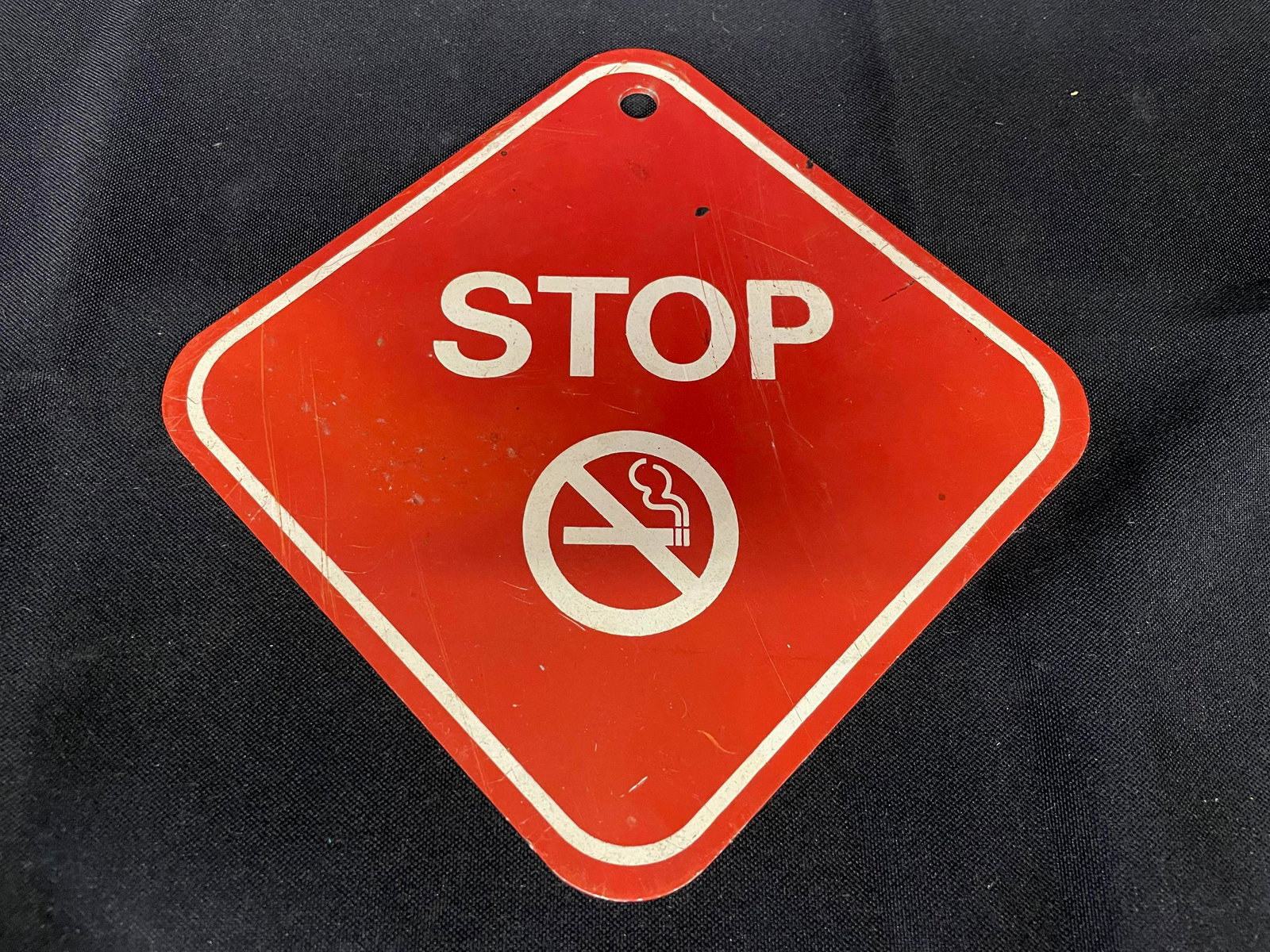 Small Resin Style Stop Smoking Sign (1 of 2)