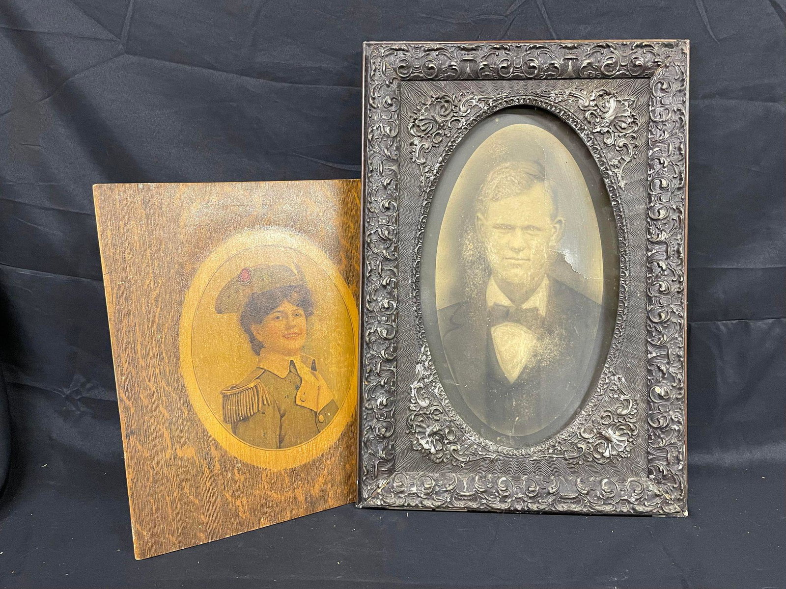 Framed Vintage Portraits: Framed Vintage Portraits