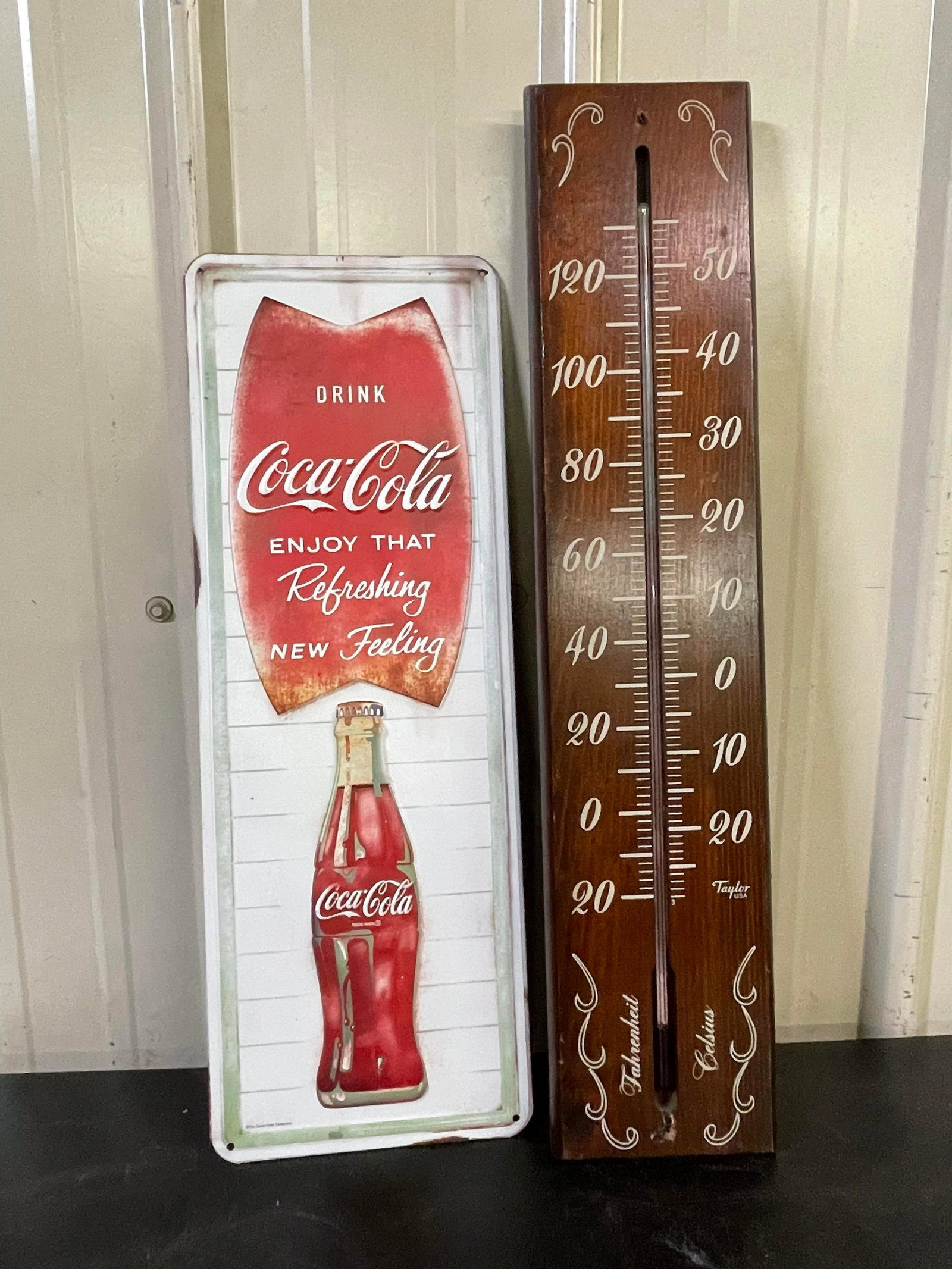 Coca-Cola Sign, Wooden Painted Thermometer: Coca-Cola Sign, Wooden Painted Thermometer