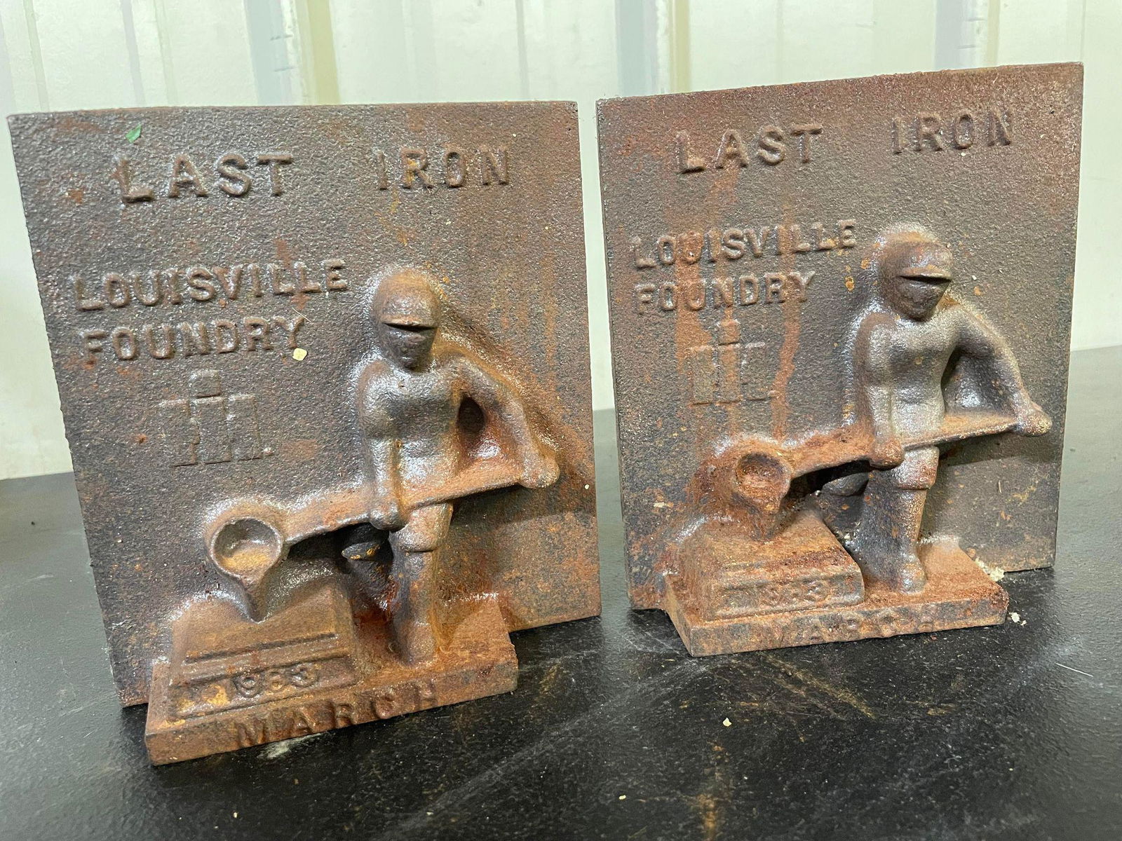 Louisville Foundry "Last Iron" Trivet (1 of 2)