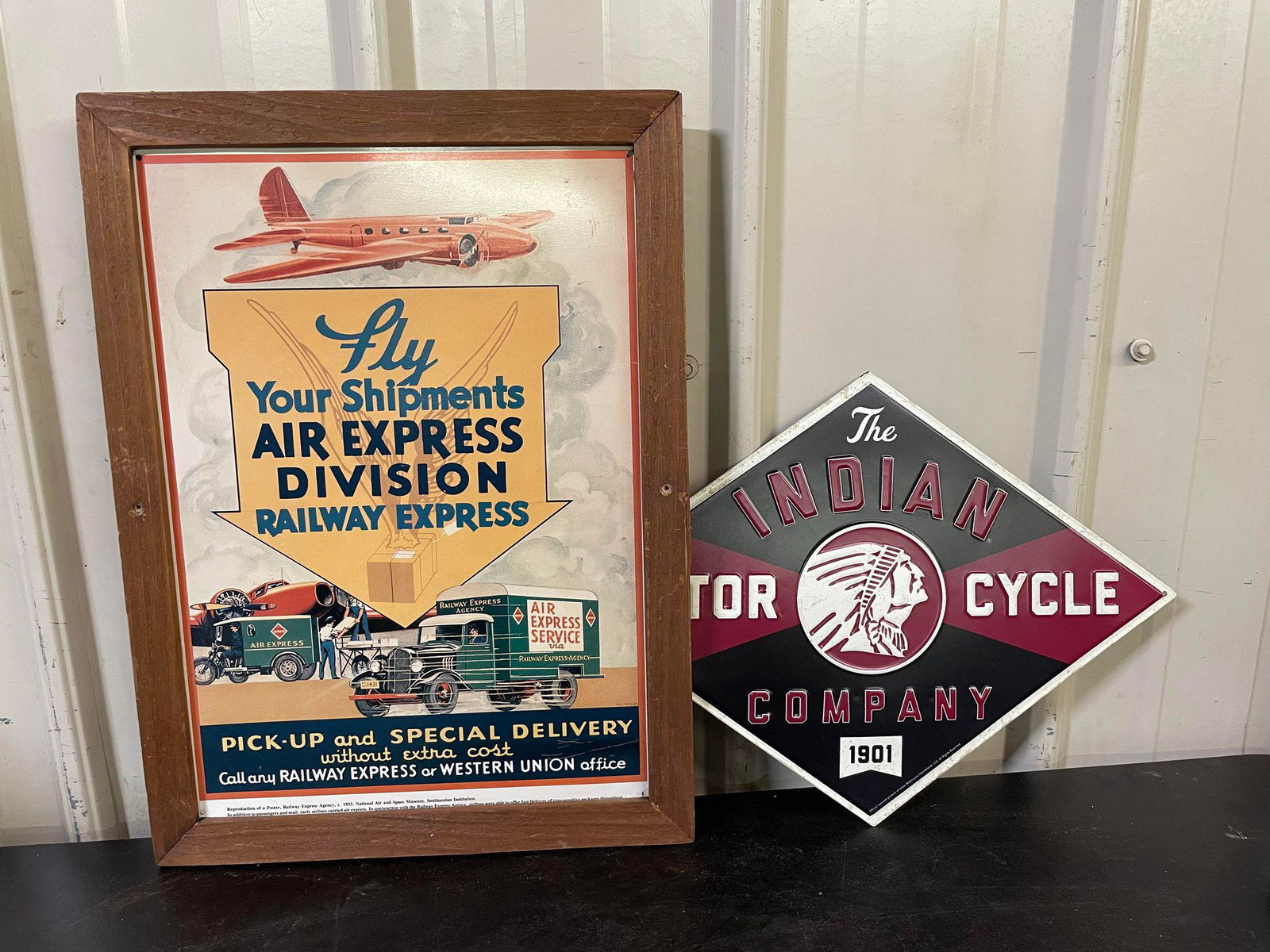 Indian Motorcycle, Air Express Signs: Indian Motorcycle, Air Express Signs