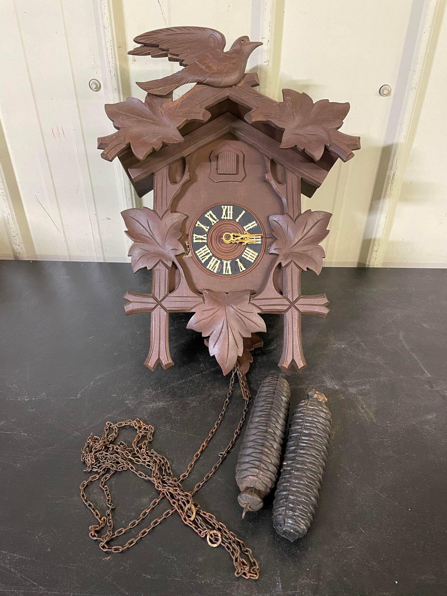 Kassell Black Forest Cuckoo Clock: Kassell Black Forest Cuckoo Clock