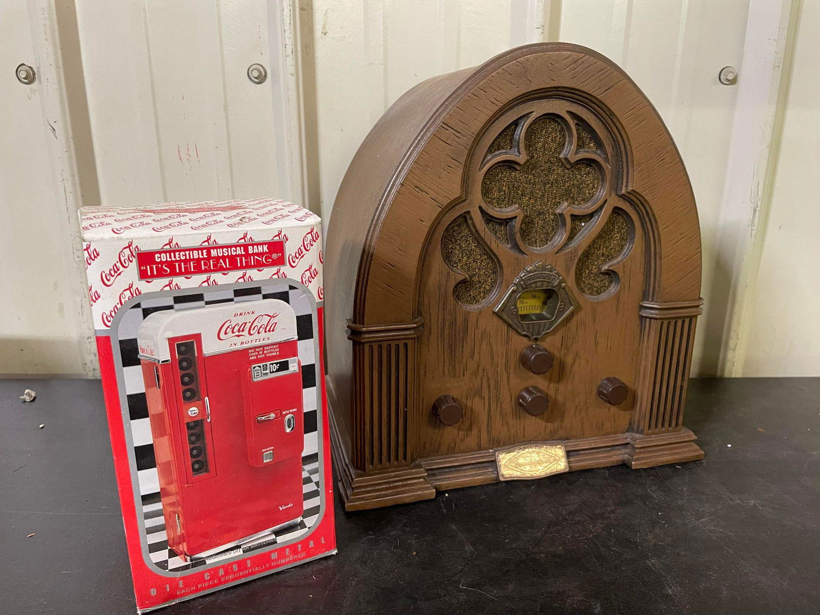 Vintage Philco-Form AM/FM Special Edition Baby Grand Radio / Coca-Cola Vending Machine Bank (1 of 1)