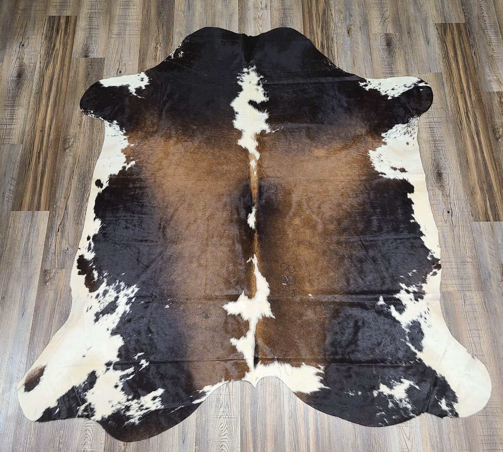 Exotic Hide - Colombian 85" x 77": Exotic Hide - Colombian 85" x 77"
