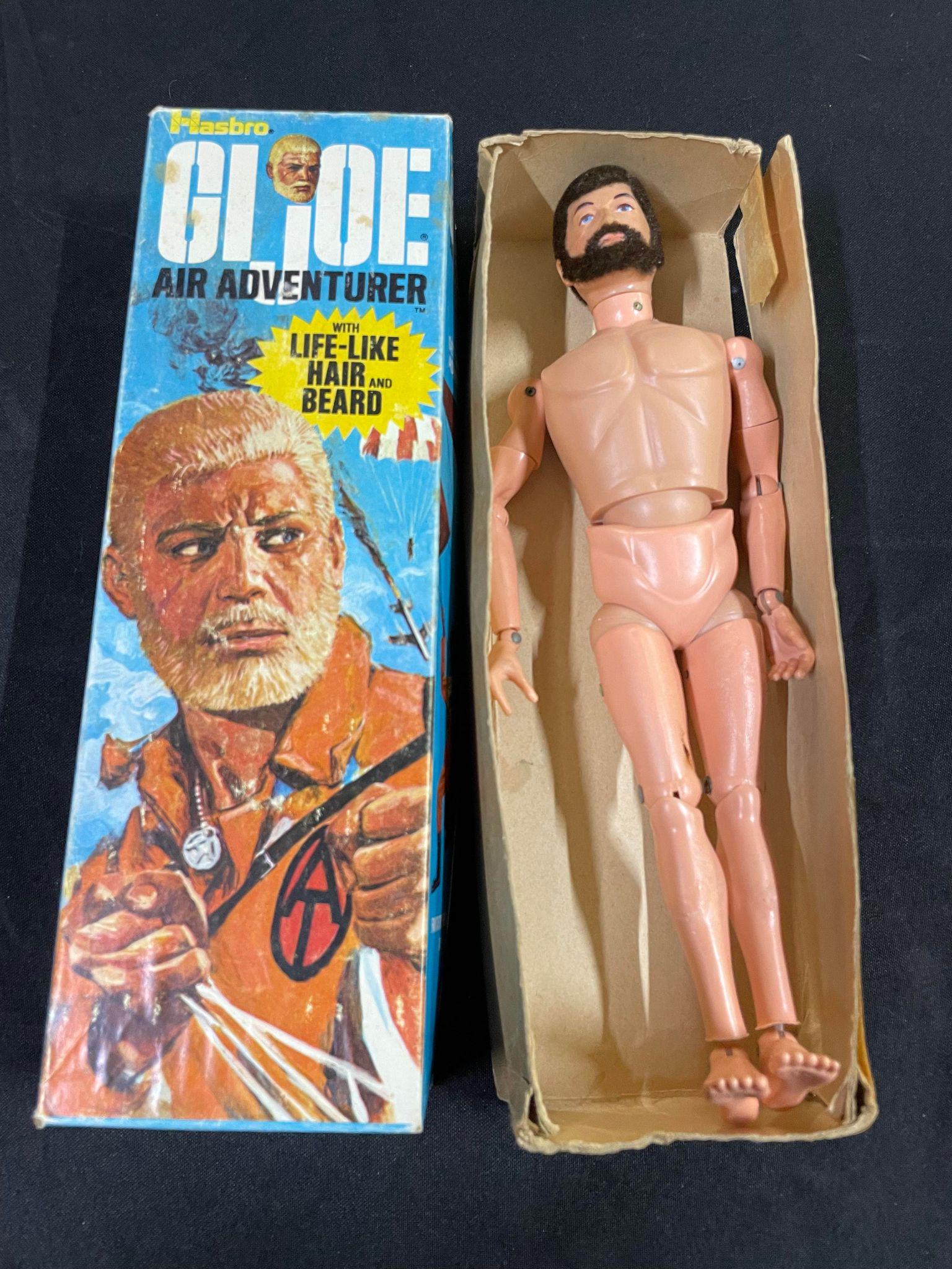 Vintage Hasbro G.I. Joe figure in box: Vintage Hasbro G.I. Joe figure in box