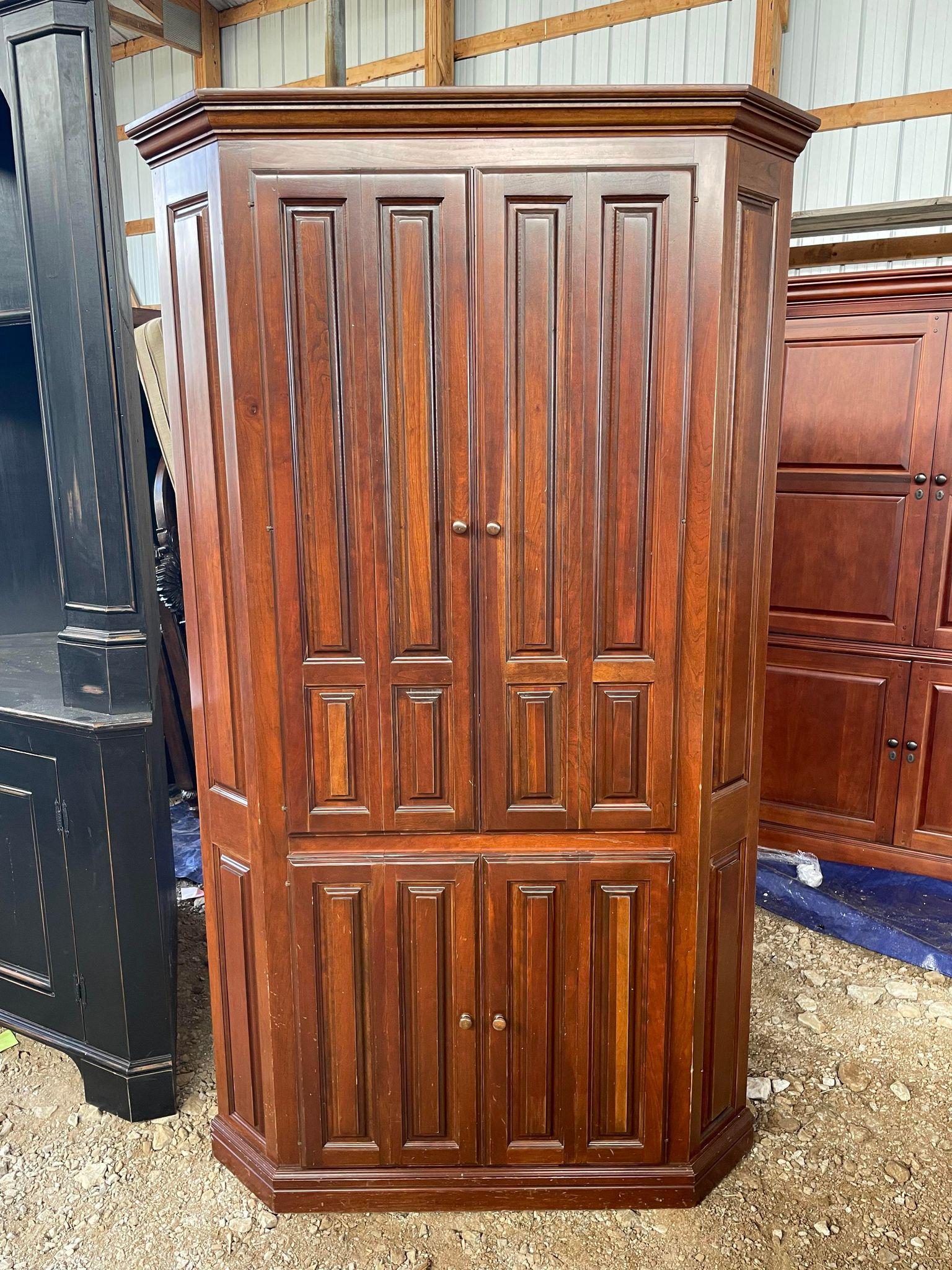 Multipanel Wooded Armoire / Entertainment Auction