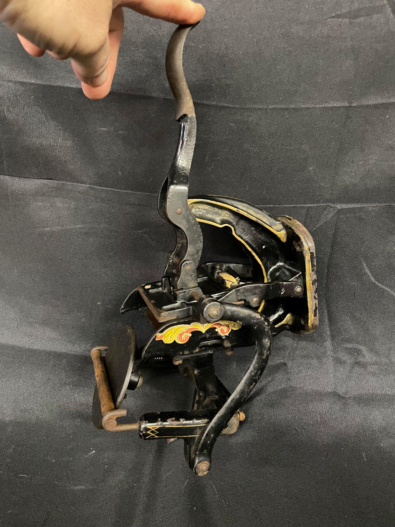 Antique Desktop Table Top Printing Press / Letterpress Press, 3” base with Original Graphics (1 of 6)