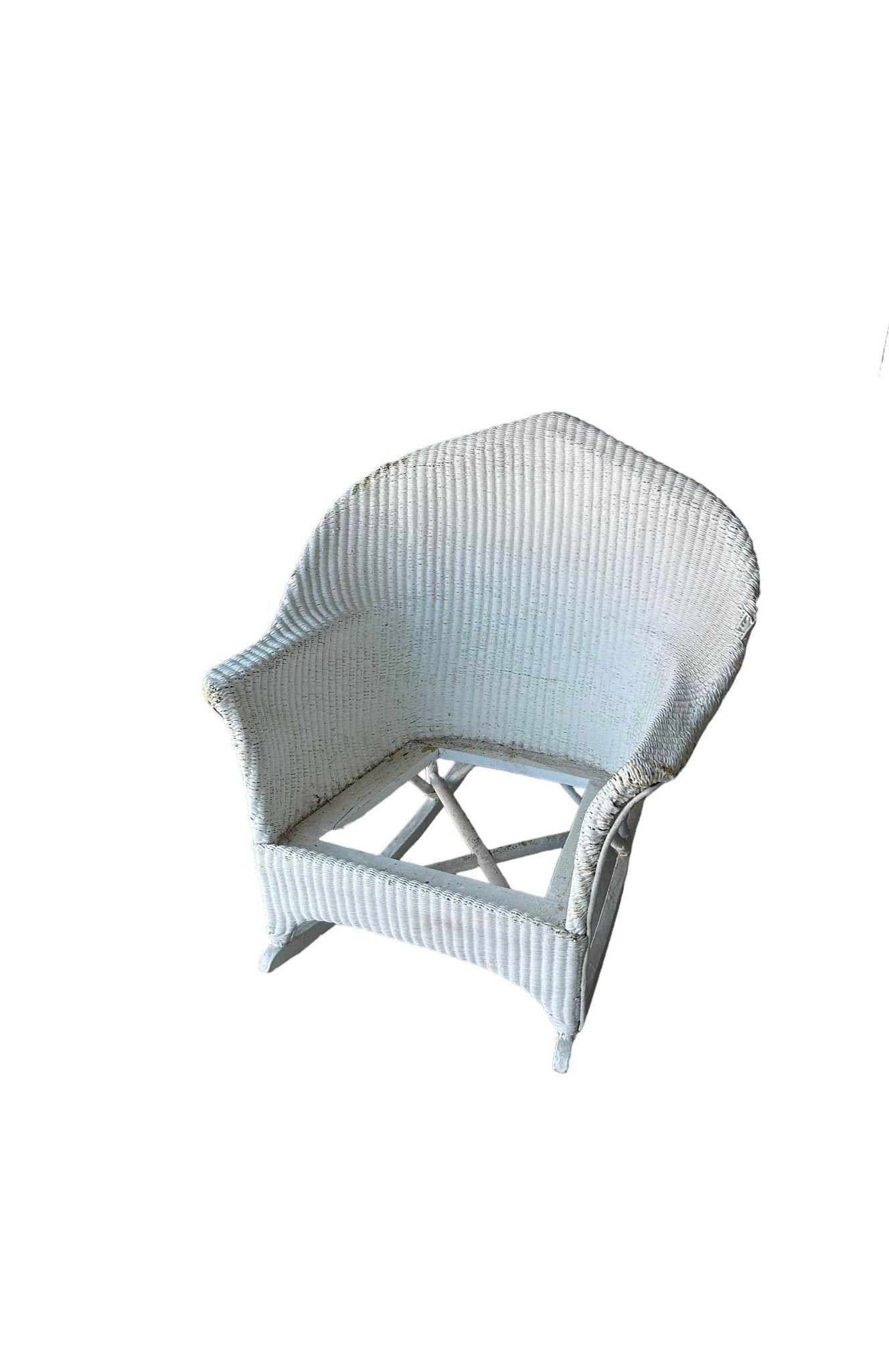 Wicker Rocker 33"W x 33"T x 24"D (Matches Lot 98 & Lot 97): Wicker Rocker 33"W x 33"T x 24"D (Matches Lot 98 & Lot 97)