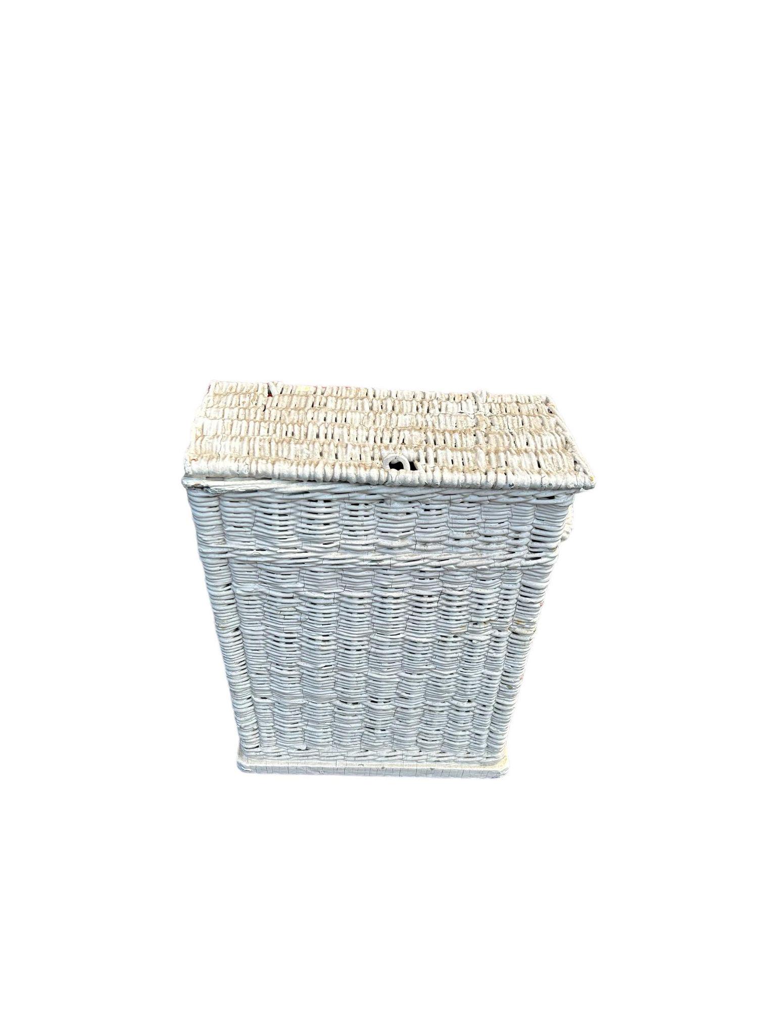 Wicker Hamper 20"T x 16"W x 9"D: Wicker Hamper 20"T x 16"W x 9"D