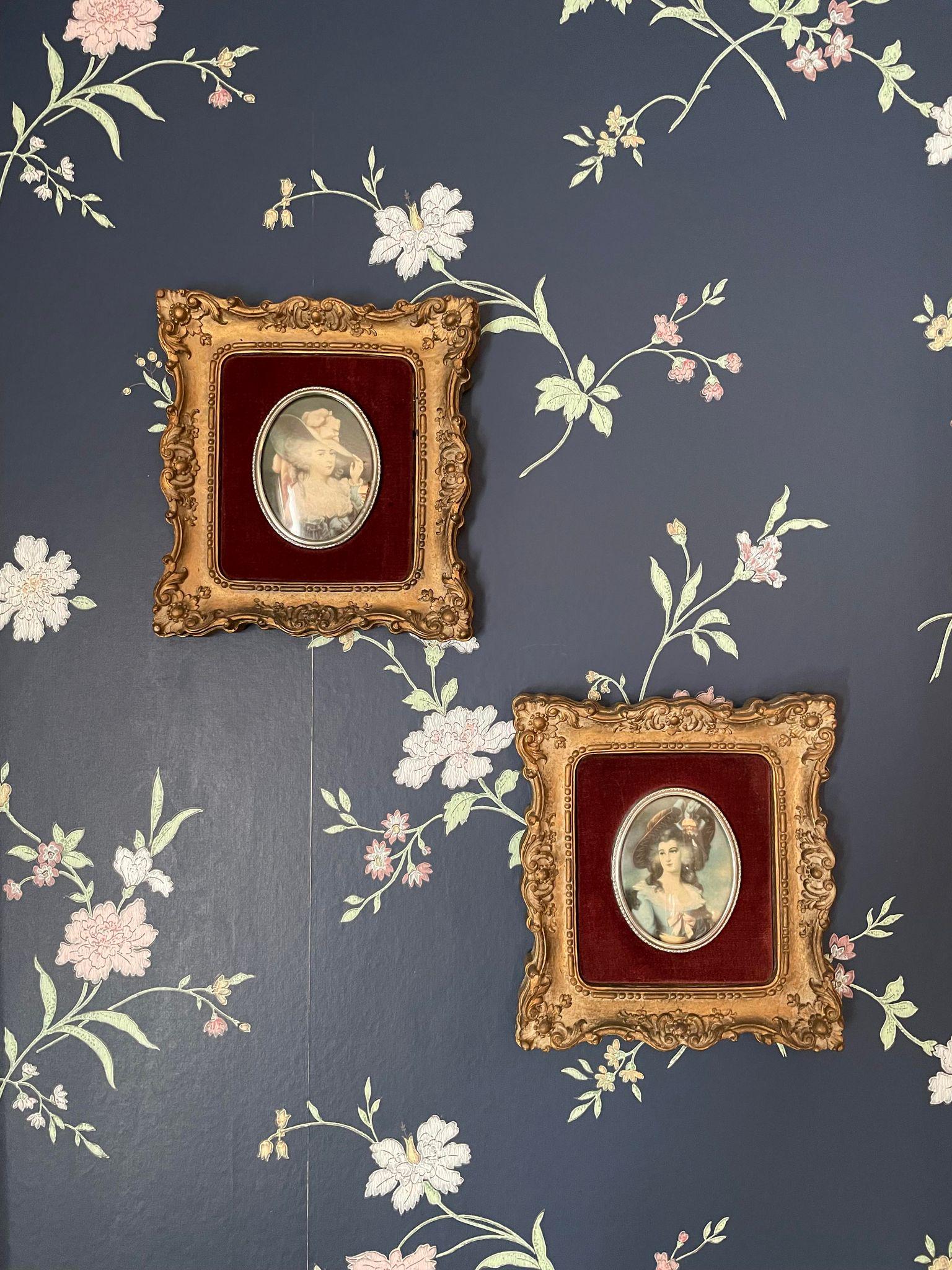 Framed Woman's Portraits: Framed Woman's Portraits