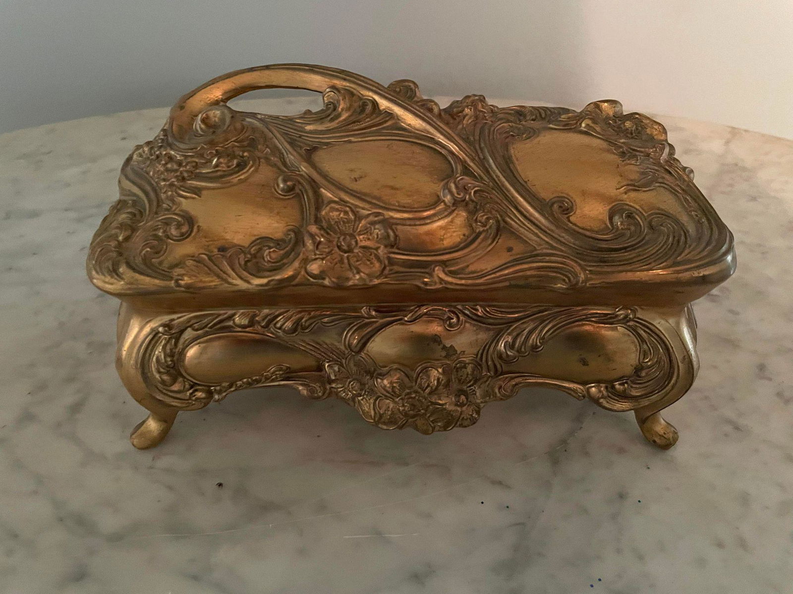 Vintage Bronze Trinket Box (1 of 2)