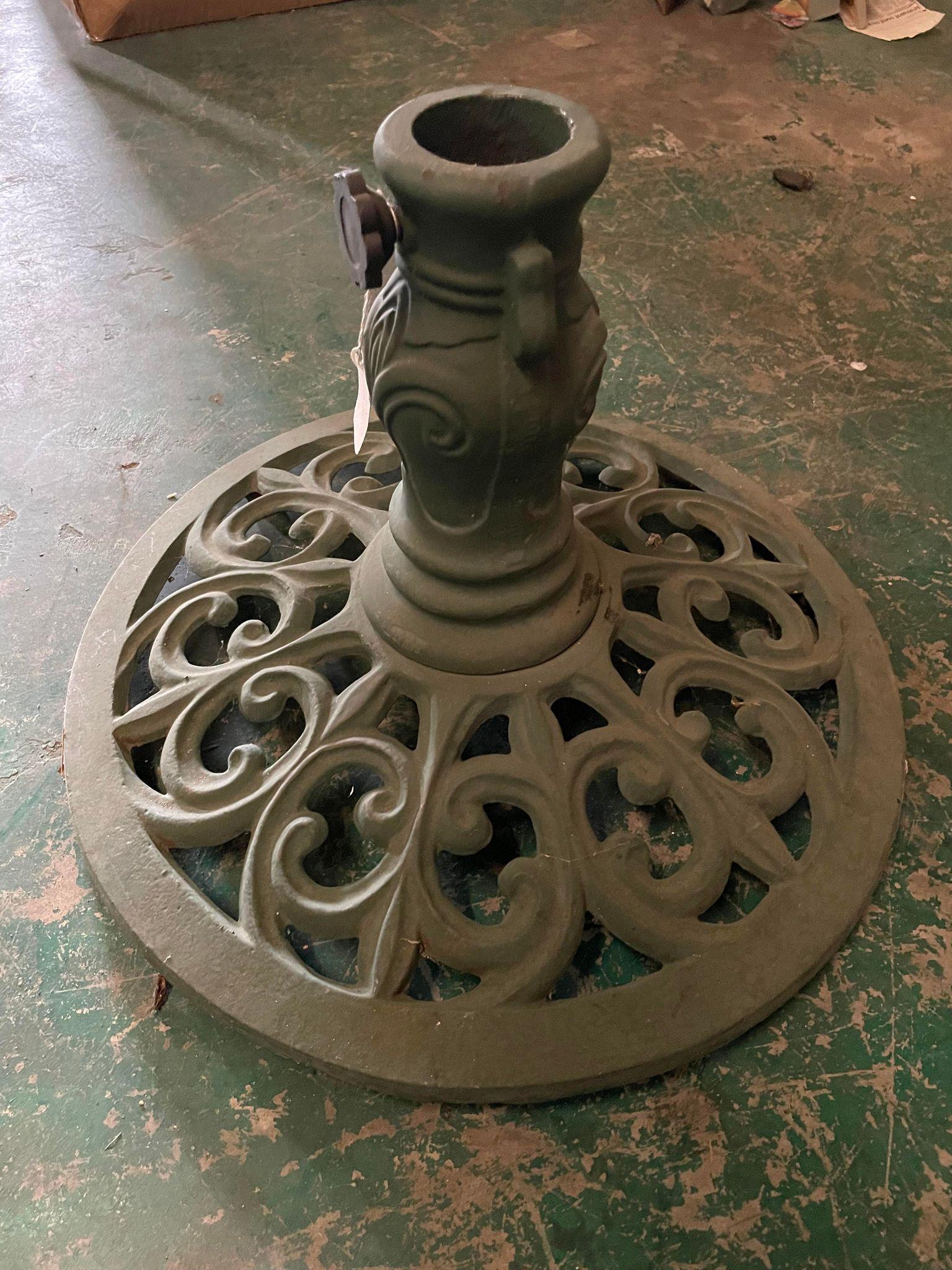 Cast Iron Under Table Umbrella Stand (1 of 1)