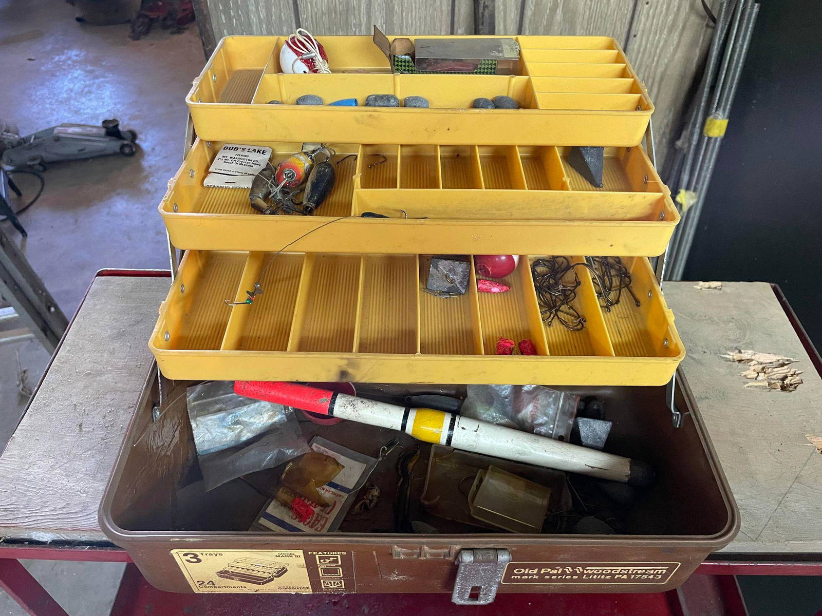 Vintage Fishing Tackle Auction
