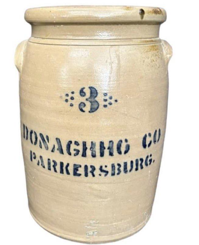 Early 3 Gallon Blue Decorated Stoneware Donaghho Co. Parkersburg Crock (1 of 3)