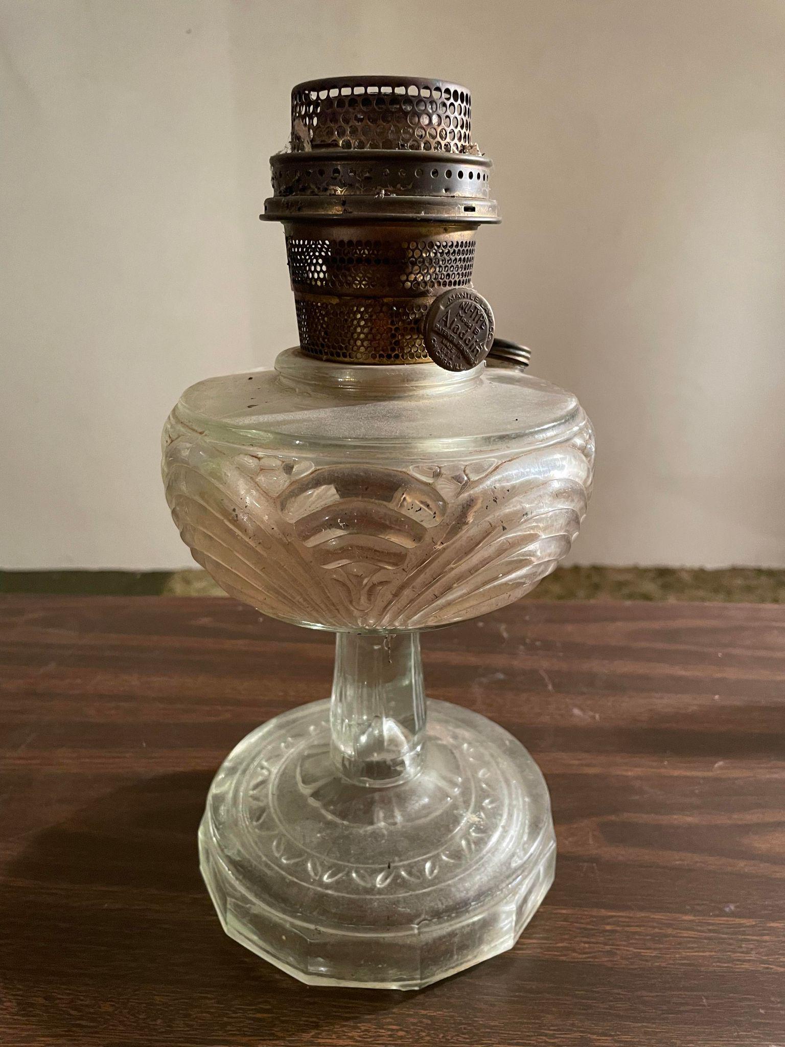 Antique Aladdin Model B Lamp (1 of 2)