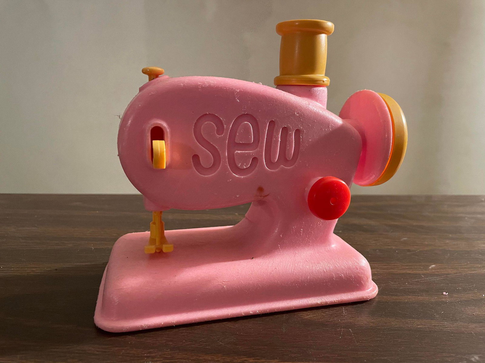 Tuff-Stuff Sewing Machine Toy by Mattel: Tuff-Stuff Sewing Machine Toy by Mattel