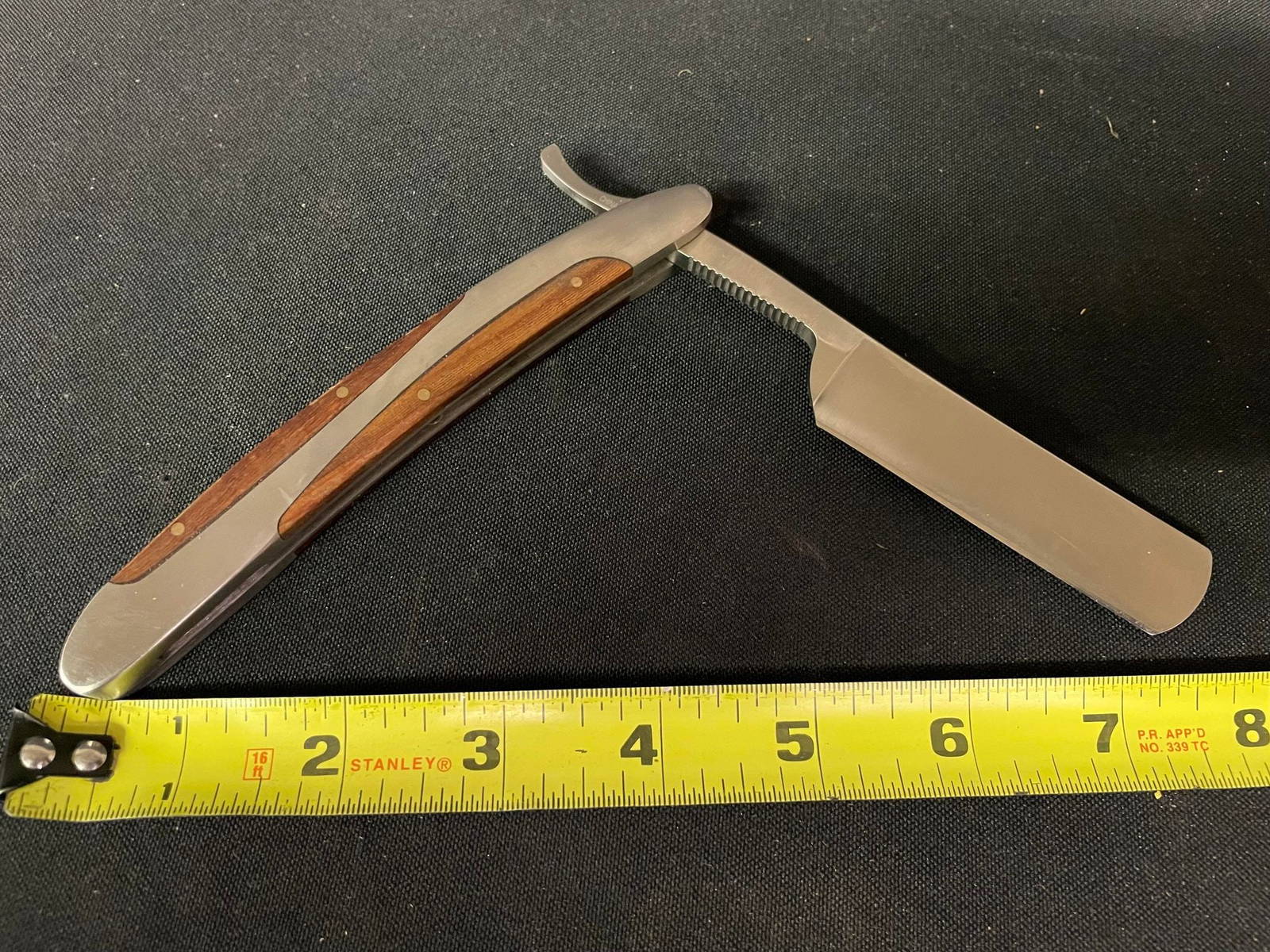 Straight Razor Auction