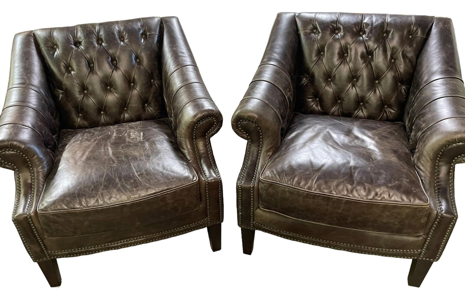 Pair of Matching Gentlemen's Leather Armchairs: Pair of Matching Gentlemen's Leather Armchairs