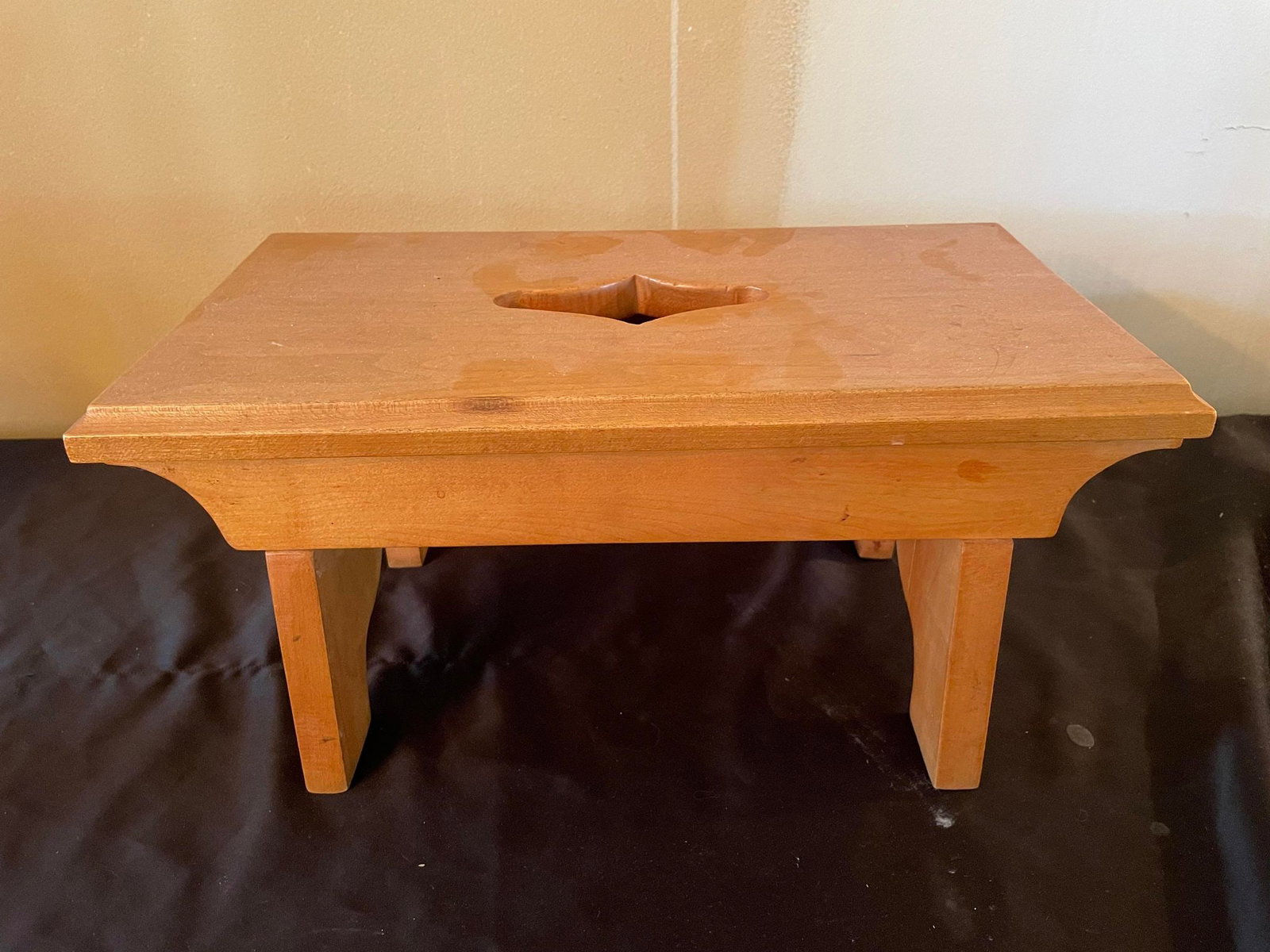 Wooden Step Stool: Wooden Step Stool