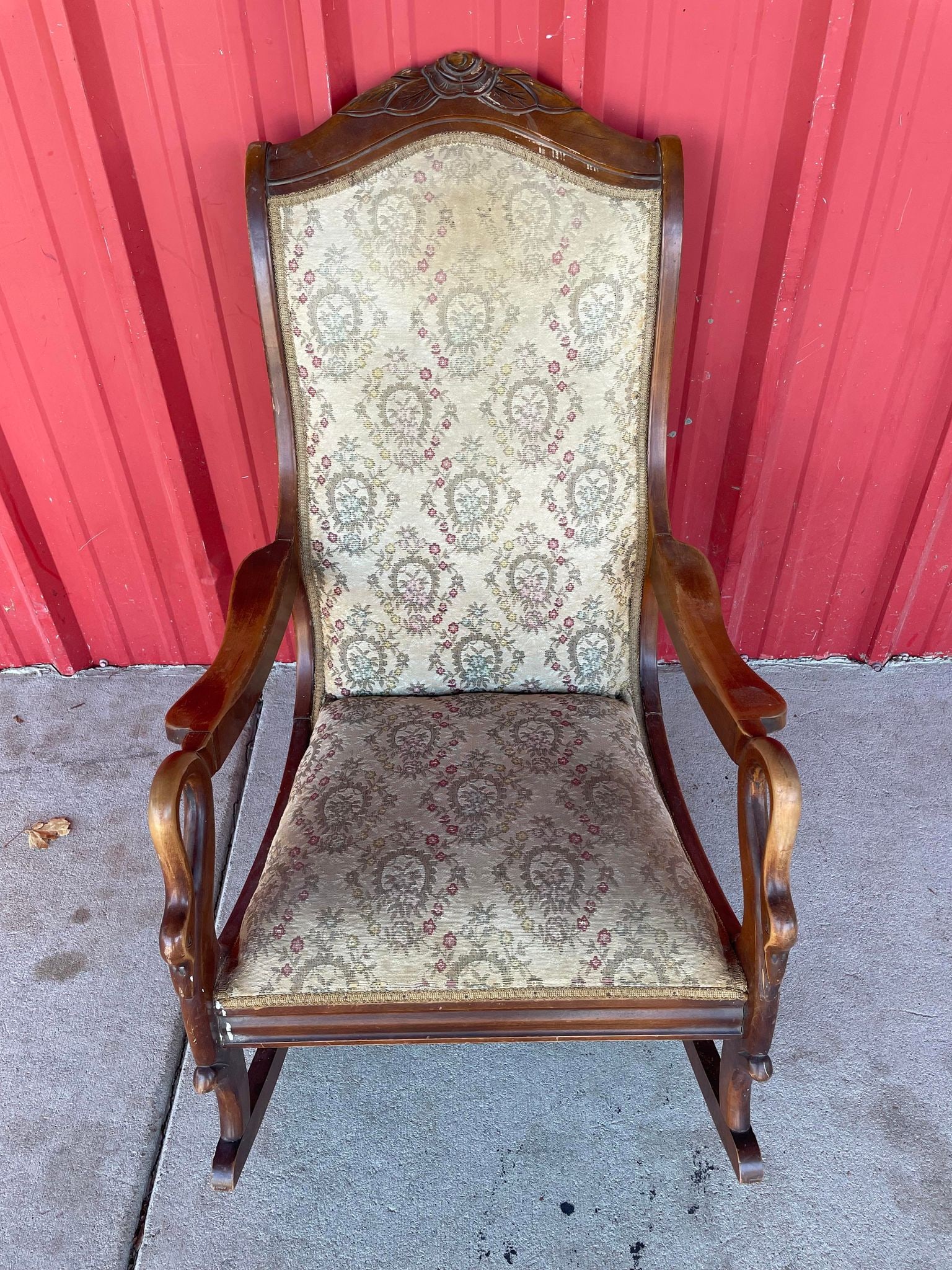 Vintage Parlor Style Rocker: Vintage Parlor Style Rocker