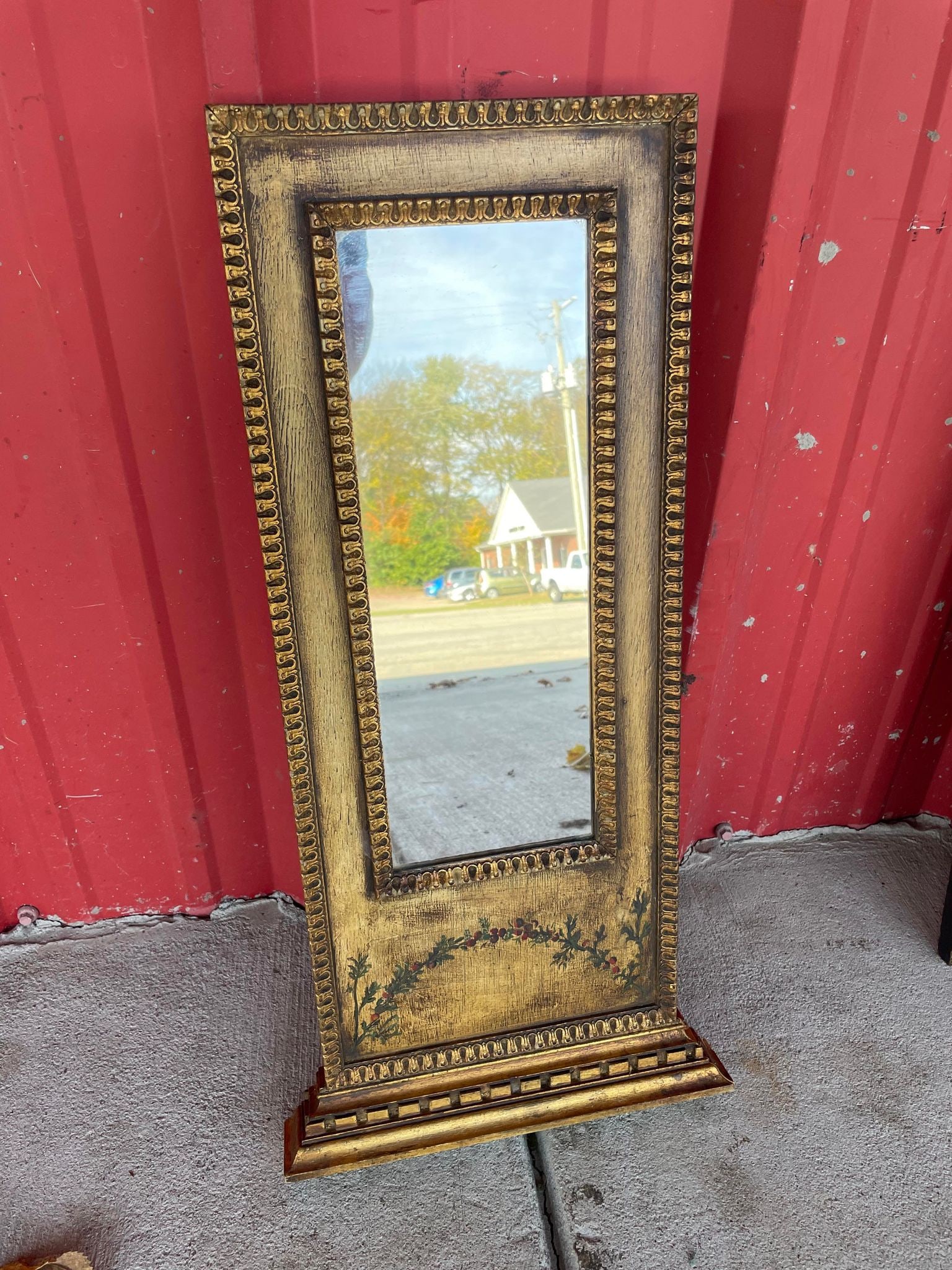 Gilded Slender Wall Mirror: Gilded Slender Wall Mirror