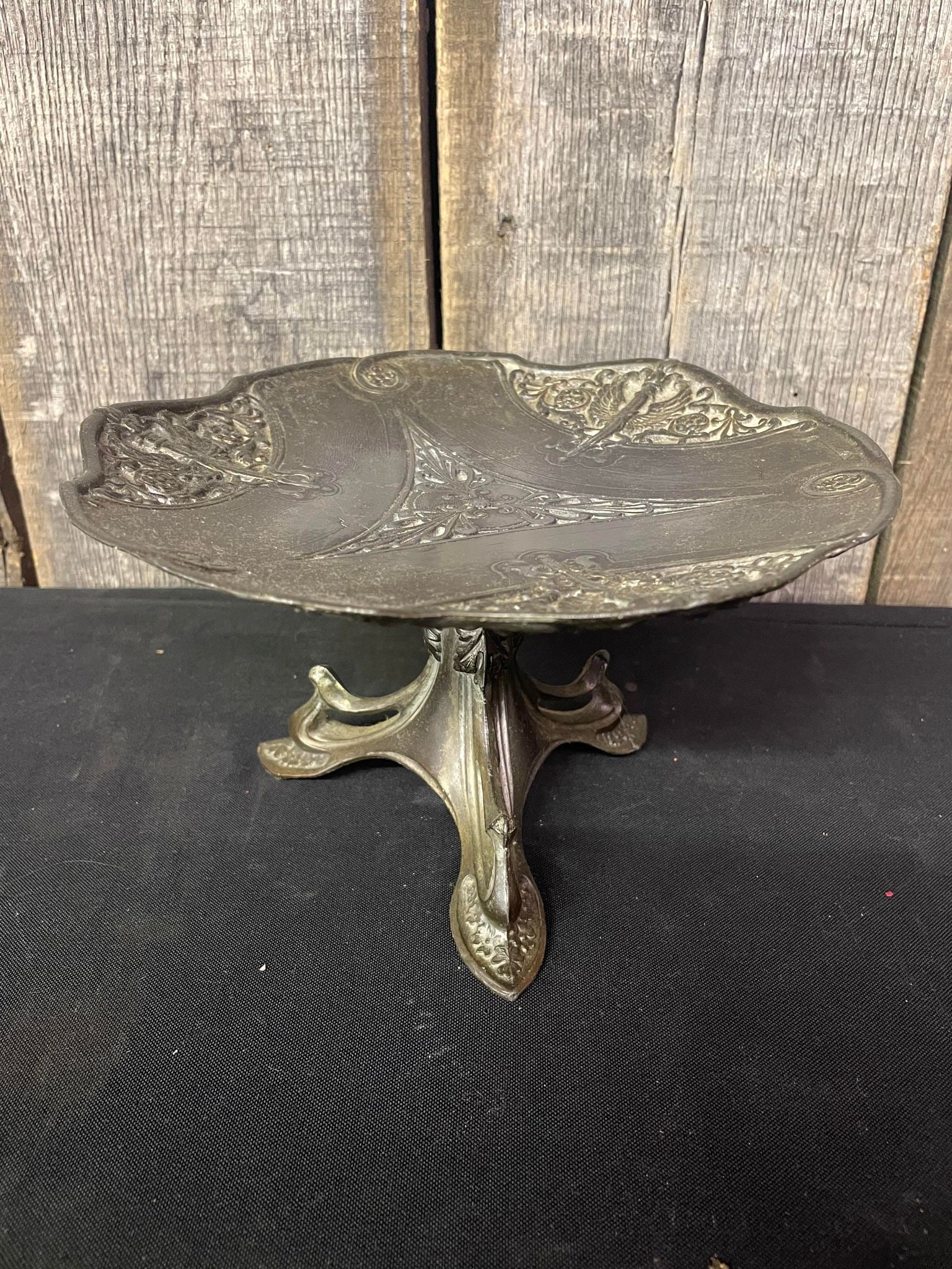 Sterling Plate Cake Stand (1 of 3)