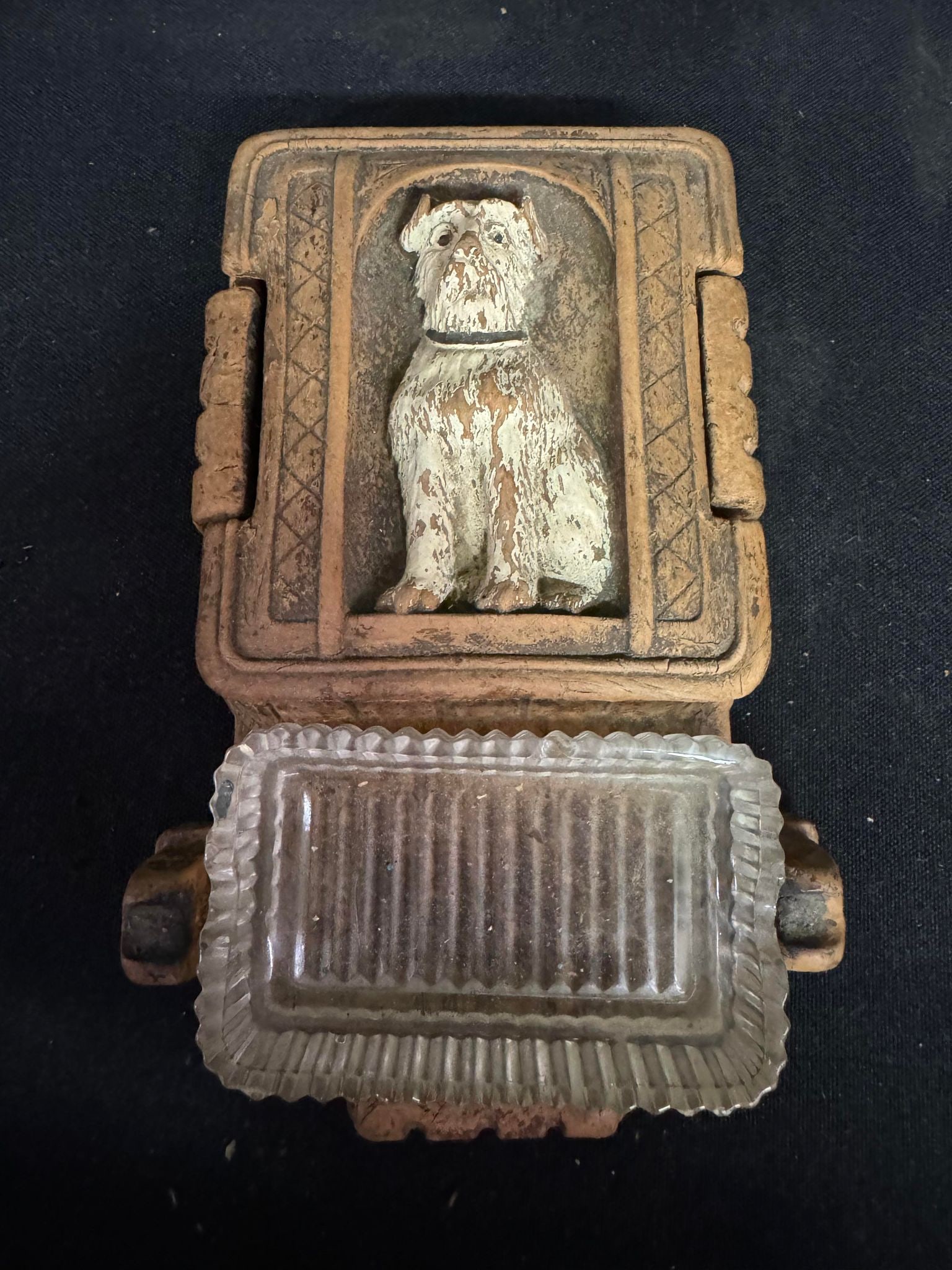Vintage Dog - Keepsake Box and Ashtrays (1 of 2)