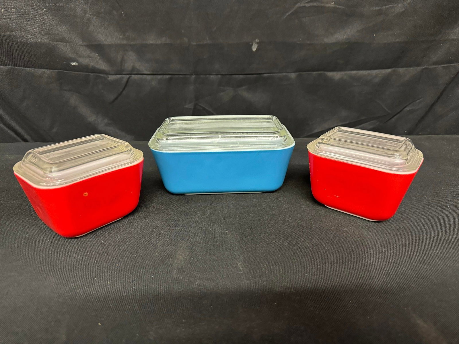 PYREX Vintage Refrigeration Containers: PYREX Vintage Refrigeration Containers
