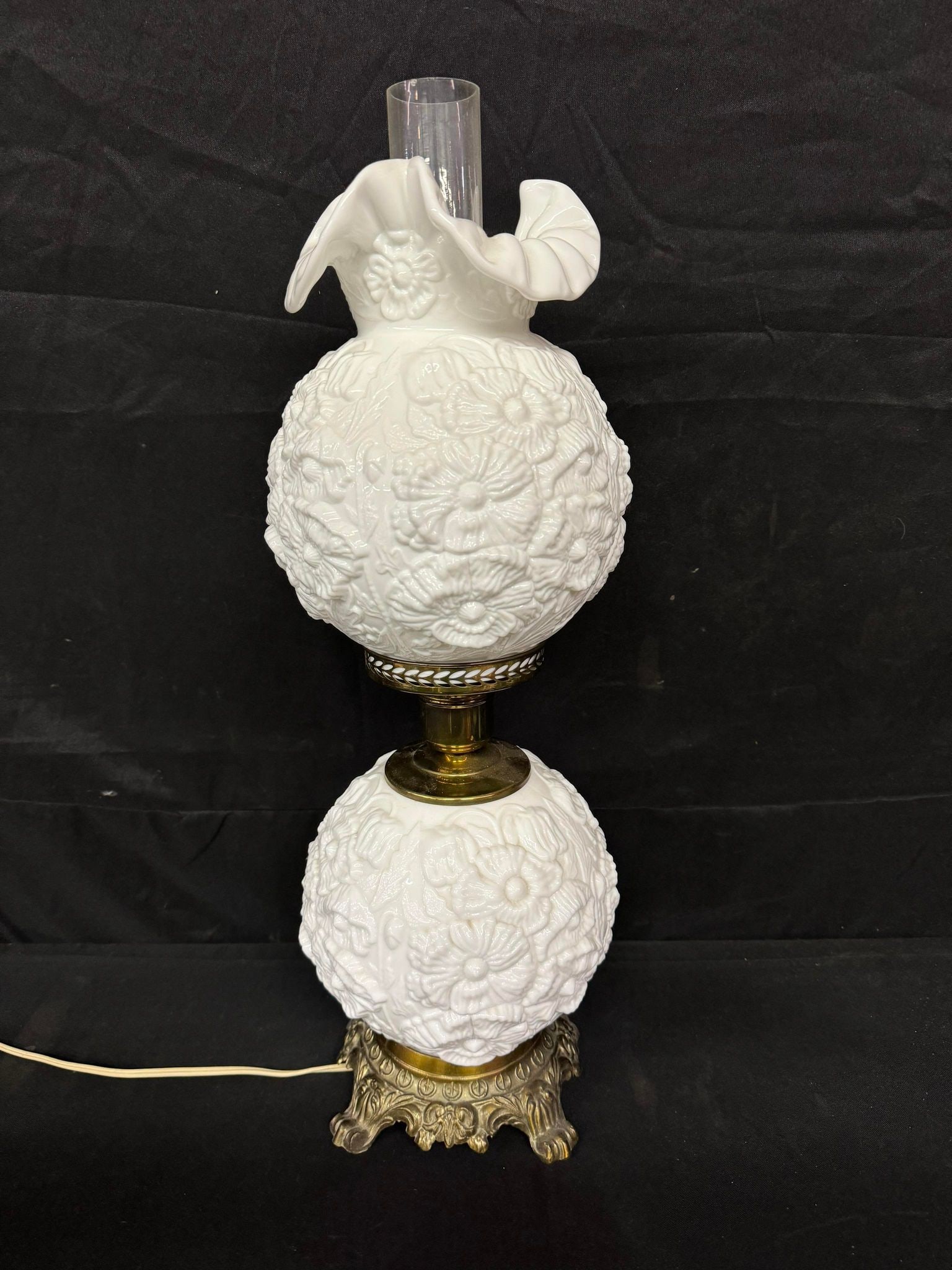 Fenton Lamp (1 of 4)